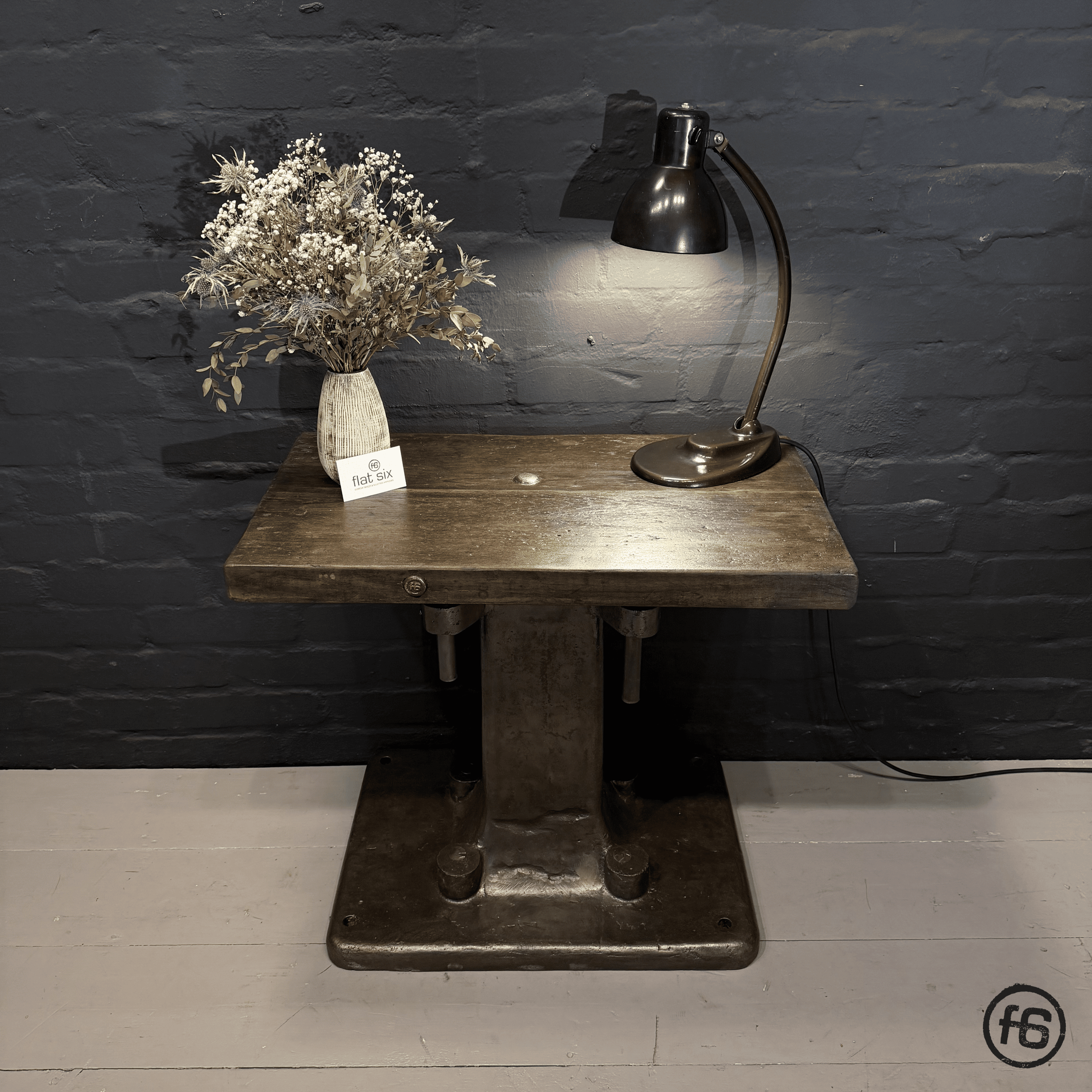 Industrial Beistelltisch, Anrichte, Sideboard, TV Möbel, flat six ahrensburg 2.png