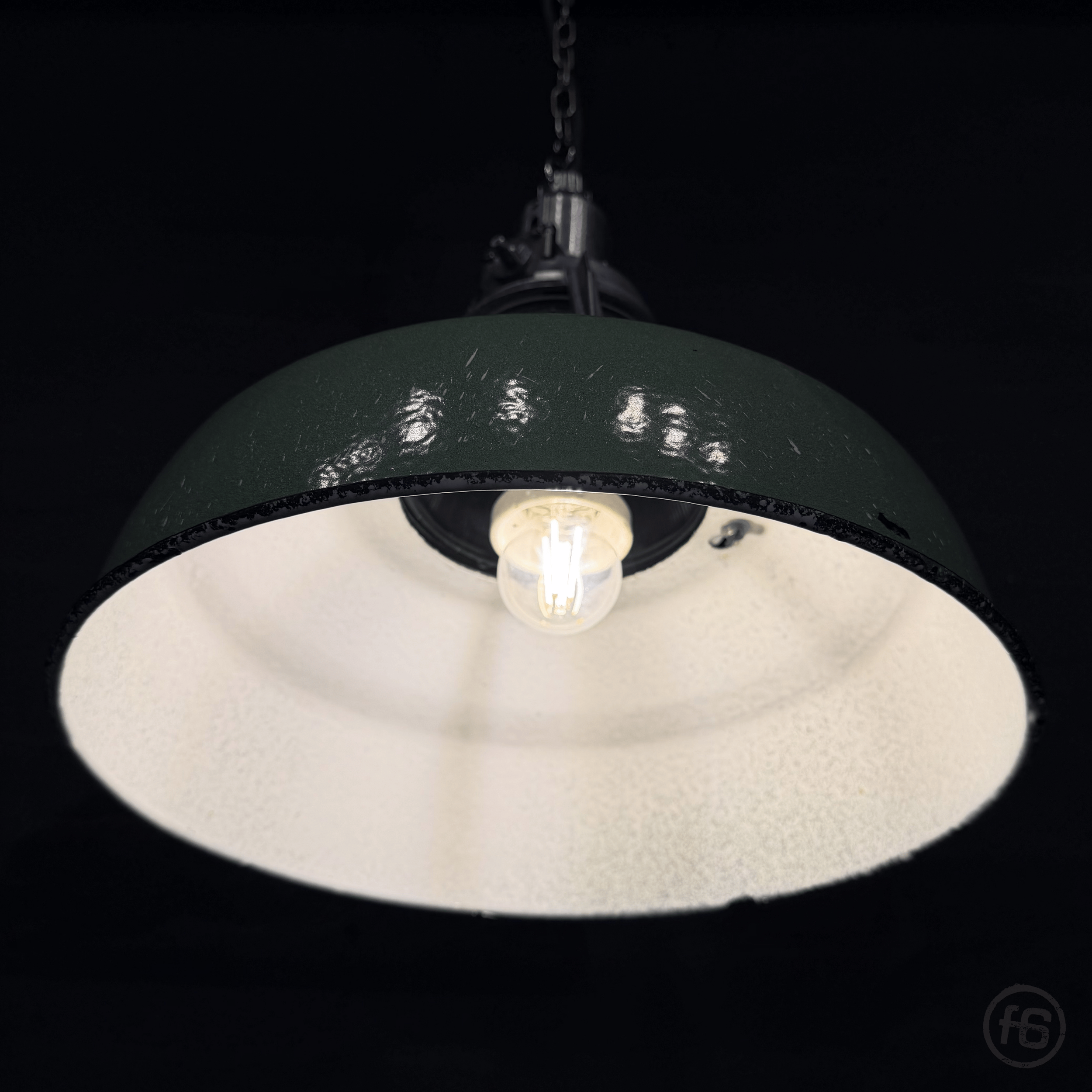 „ALMA" Industrie Leuchte, Lampe, Poliert Grün, flat six ahrensburg 9.png