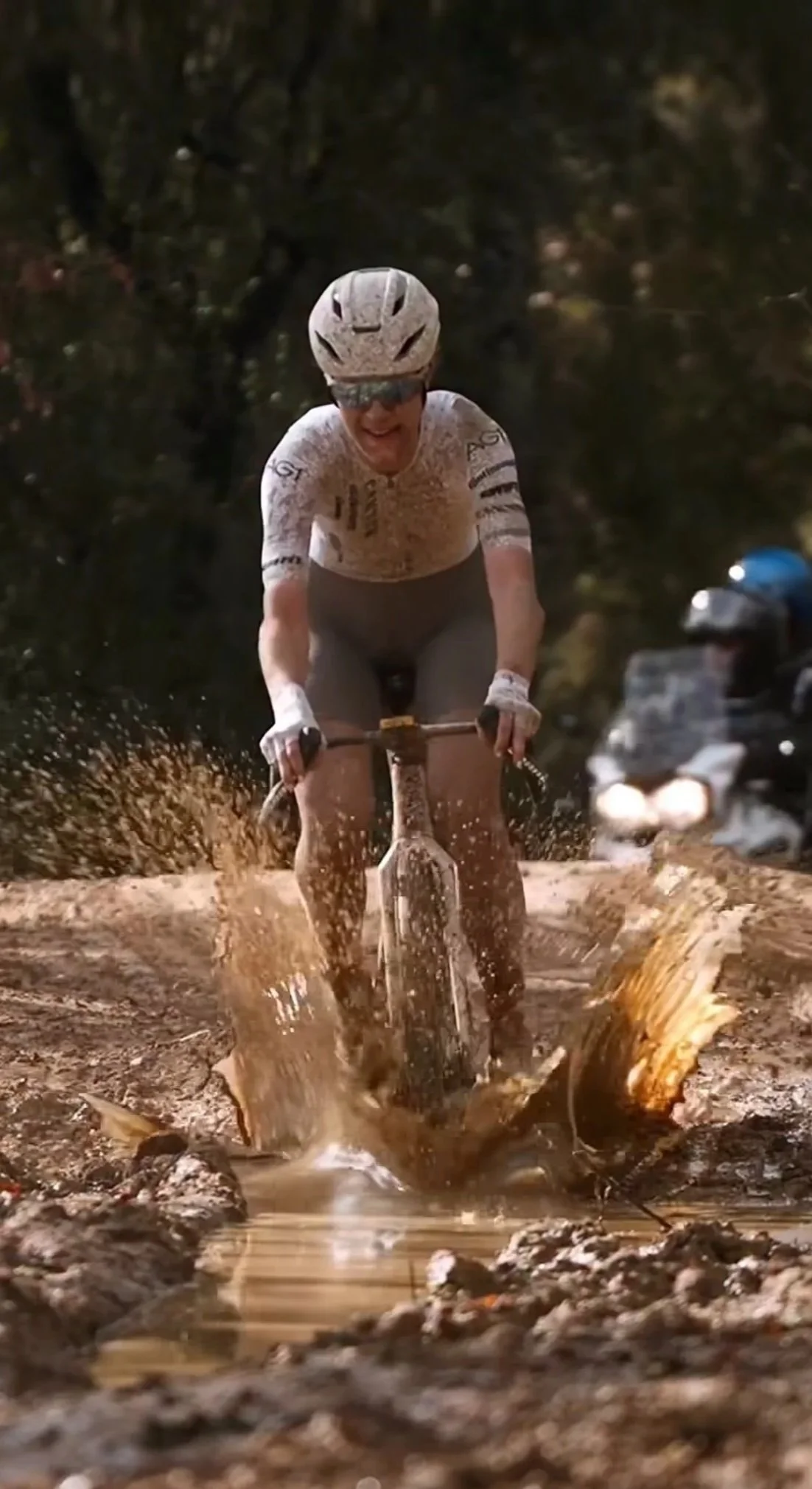 Santa Vall Gravel - The New Frontier