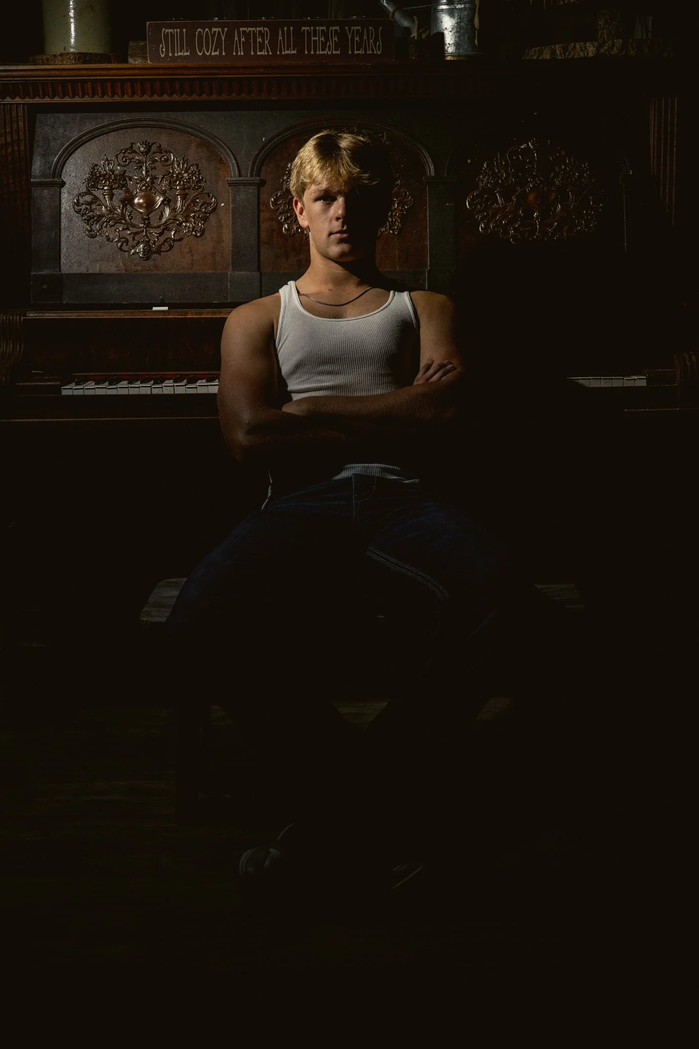 Portrait-Senior-Photographer-Eau-Claire-Wisconsin-14.jpg