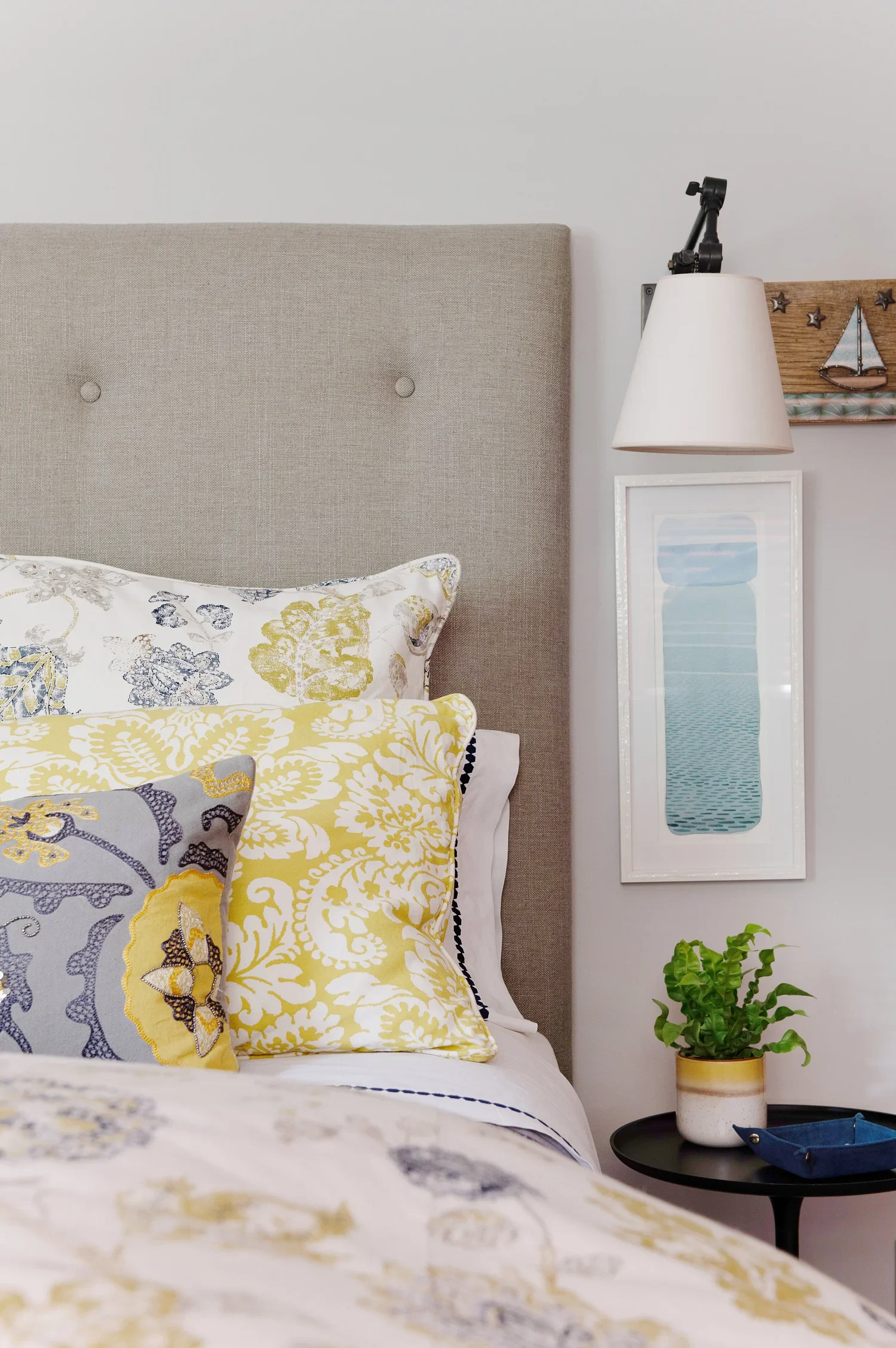 00064INTERIOR+BLOOMS_2020.webp