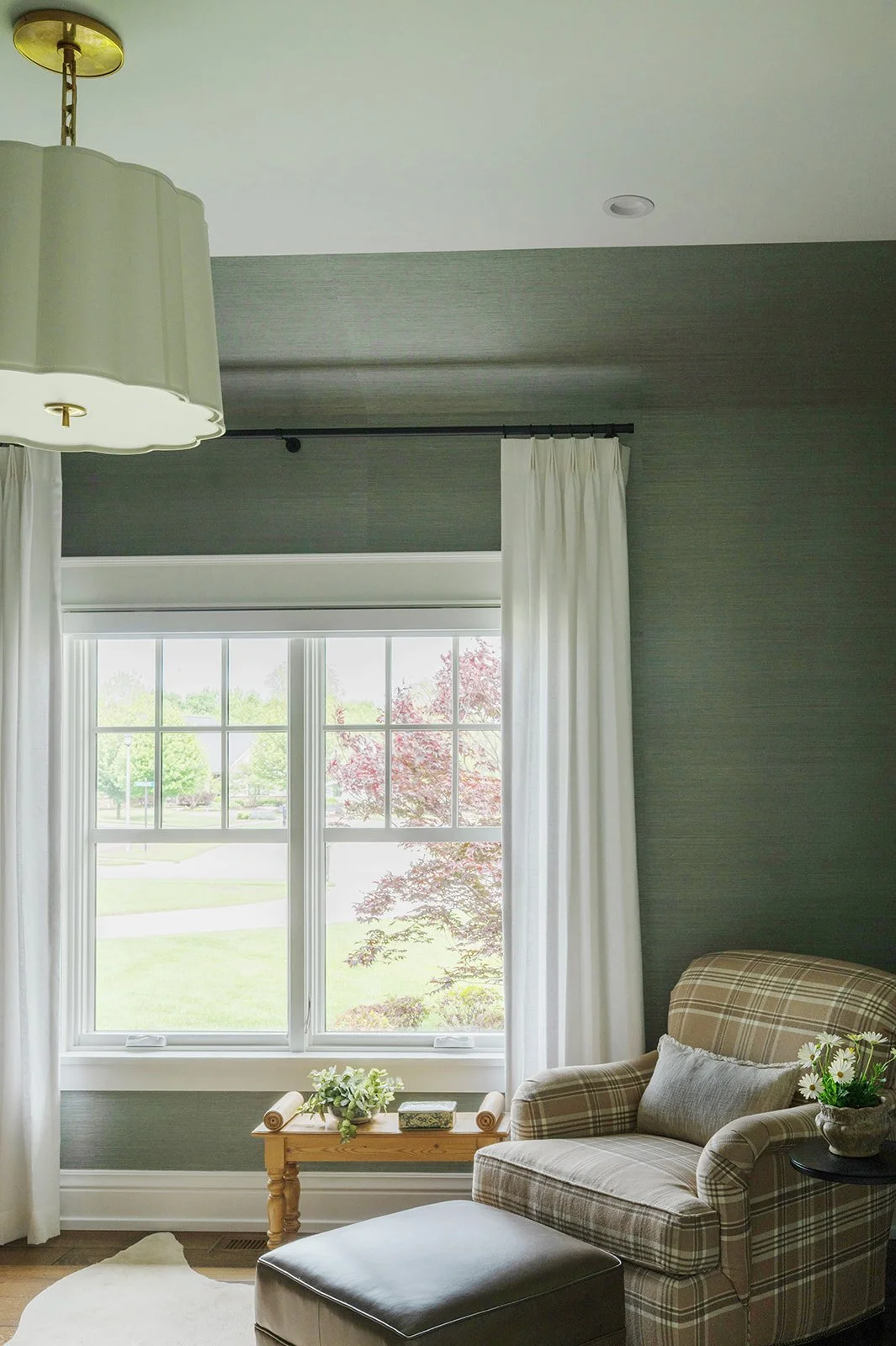 65INTERIOR BLOOMS GRANDVILLE MI HOME MAY 2025.jpg