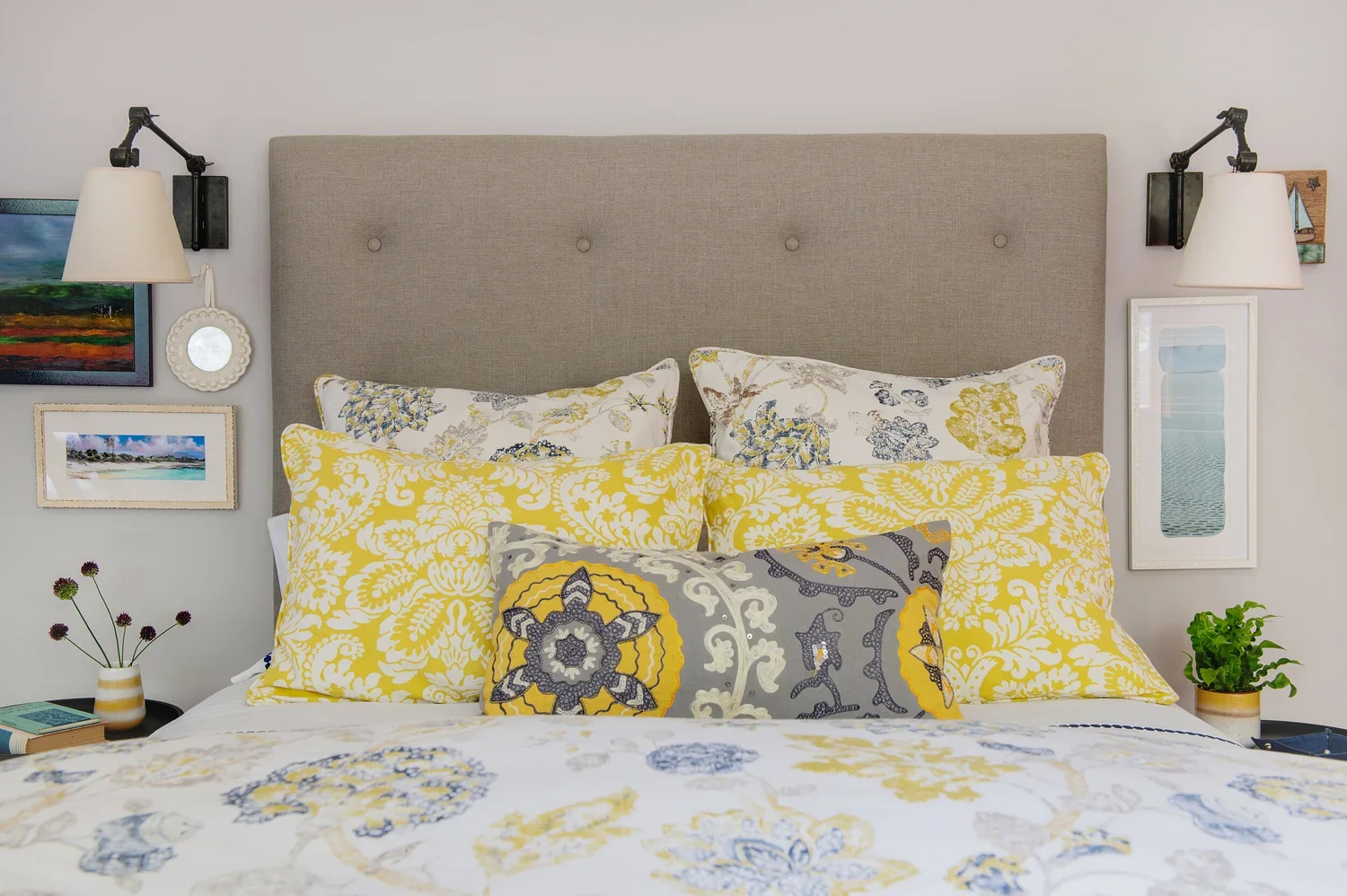 00066INTERIOR+BLOOMS_2020.webp