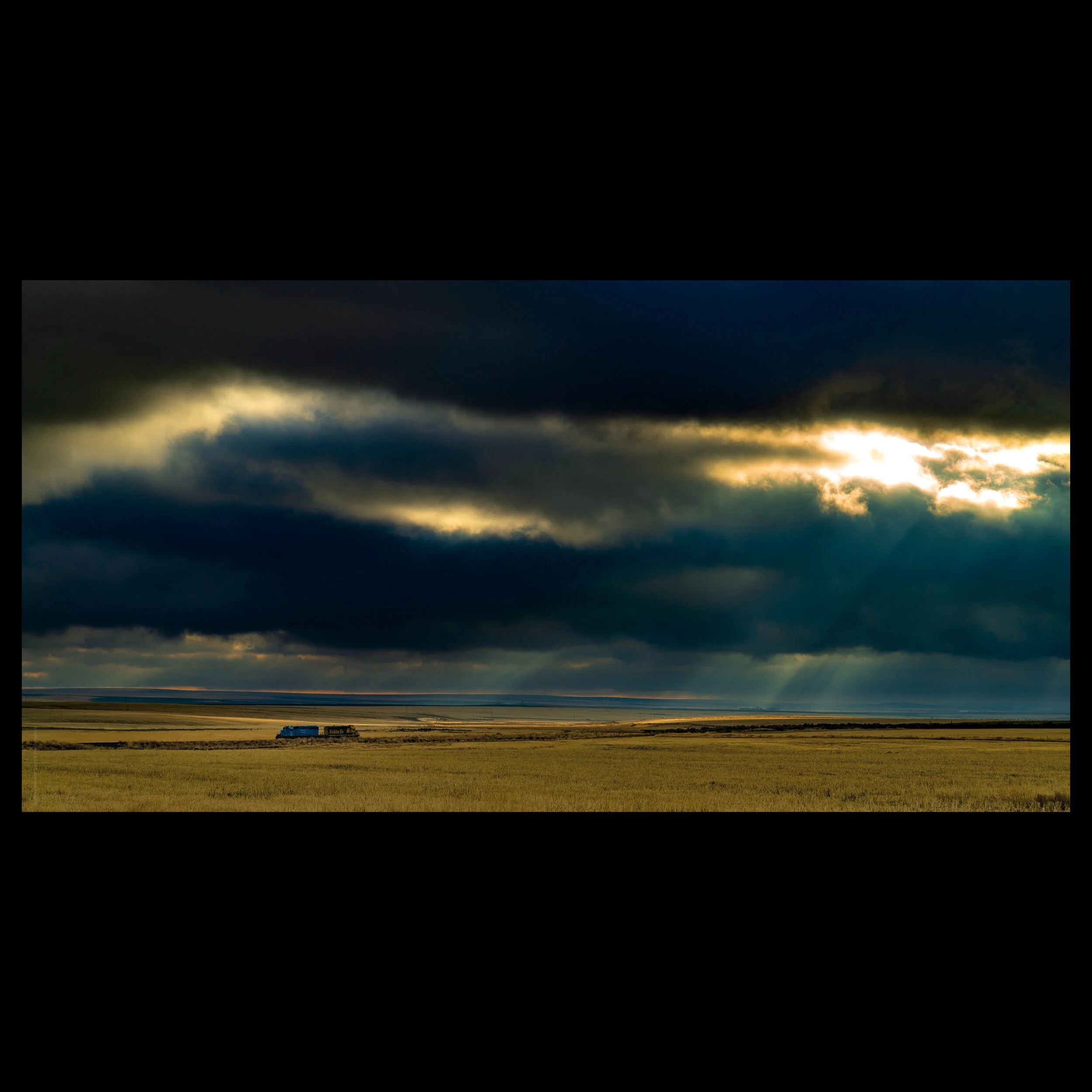 Araf deg mae mynd ymhell-Color.jpg