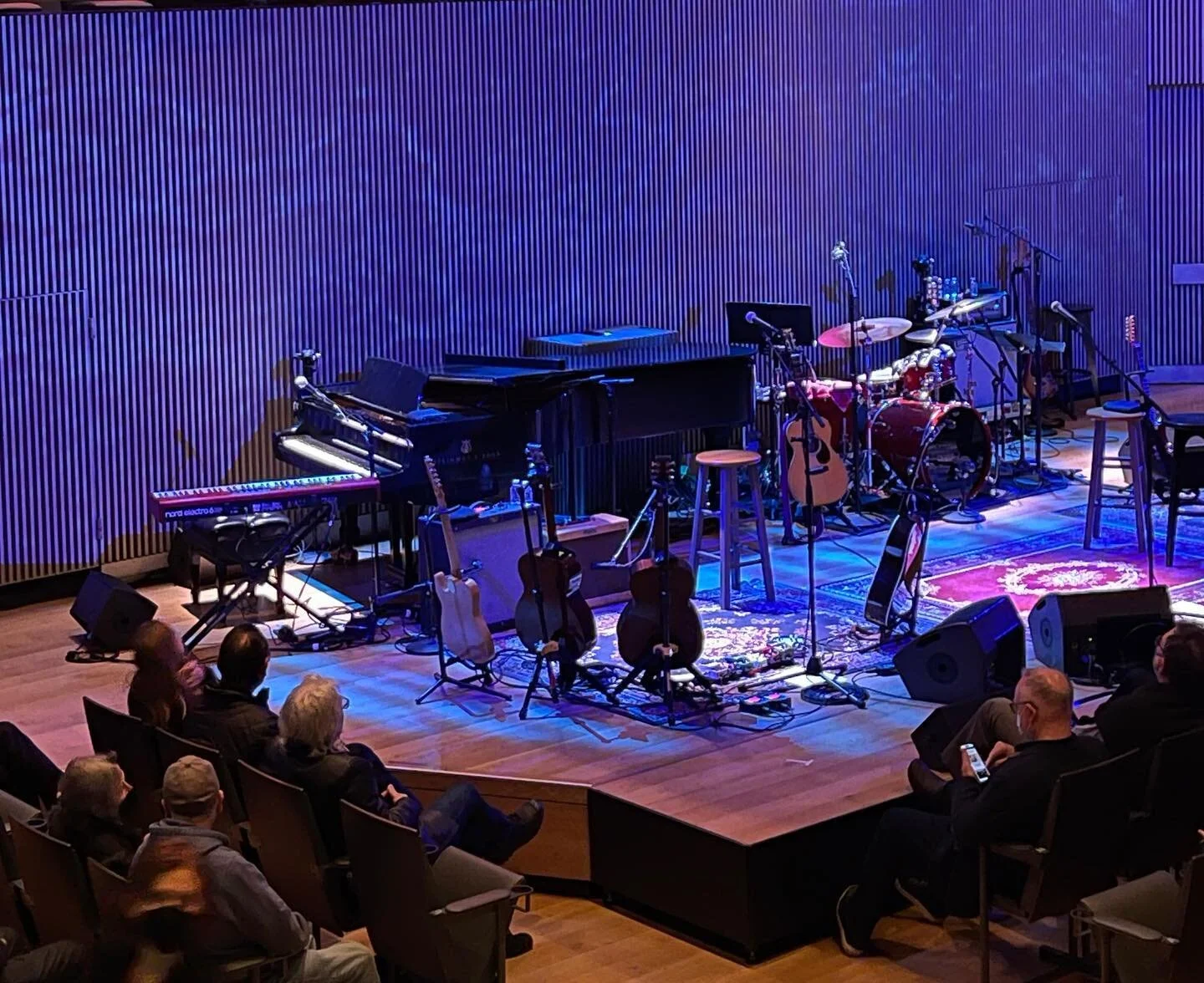Delicious anticipation before the show begins. @rosannecash at @sfjazz #livemusic #musiciansofinstagram #linkinbio