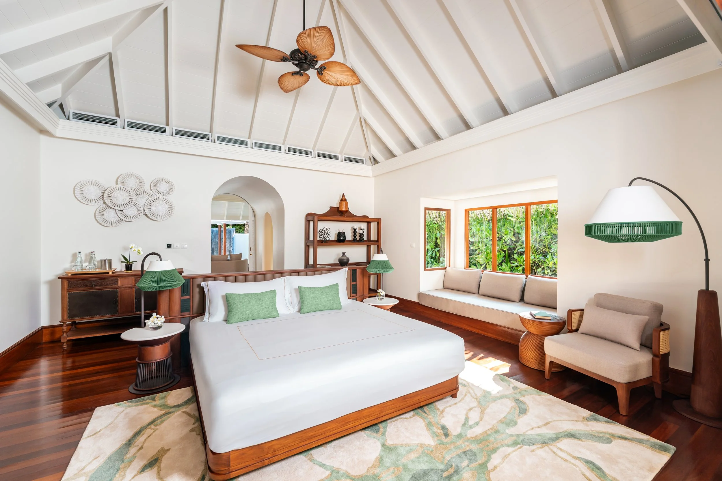 Beach Pool Villa Bedroom - Anantara Kihavah Maldives Villas