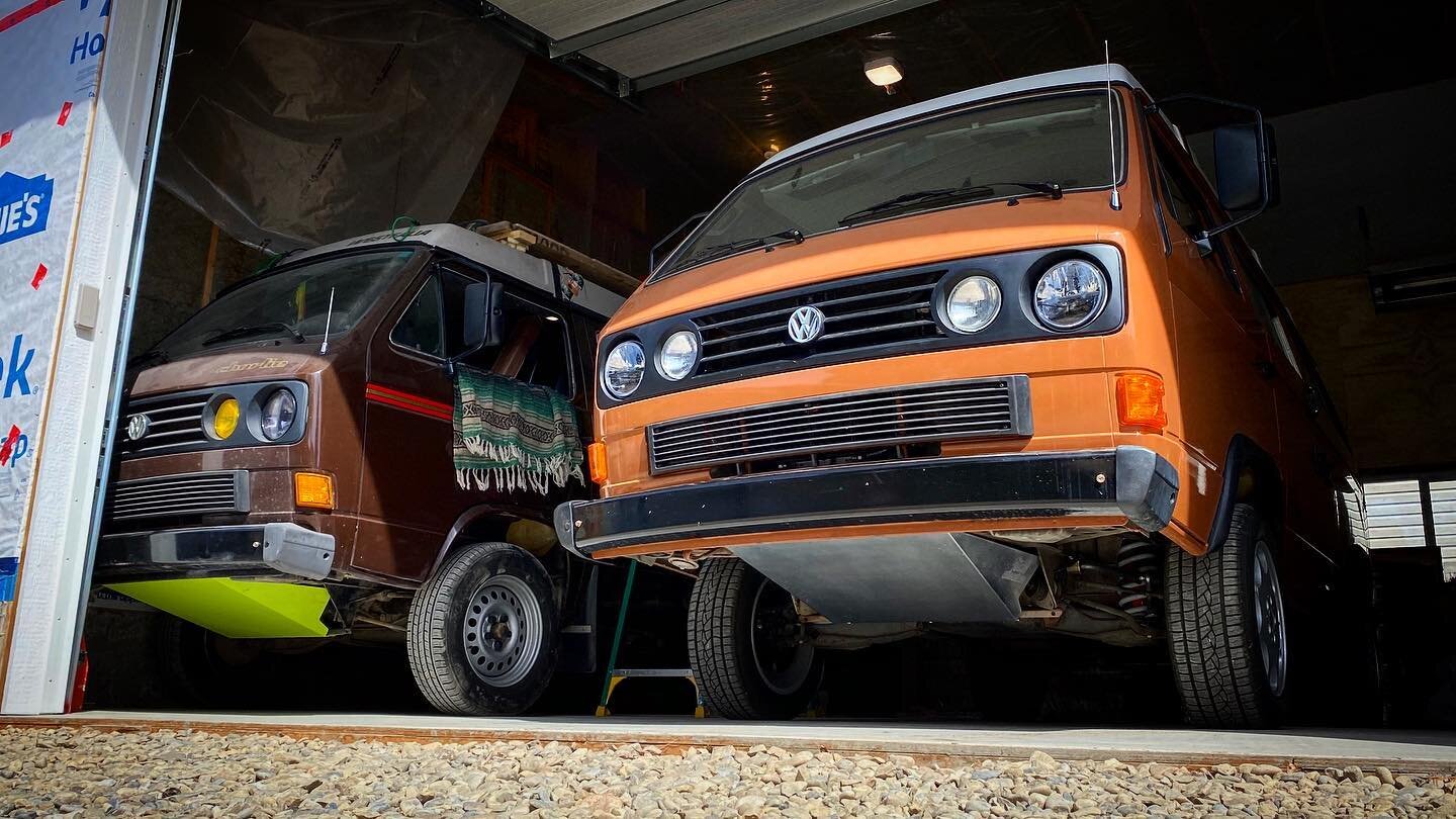 Our homegrown skid plates are in stock and waiting to be installed on your 2WD Vanagon! These might fit syncro too but haven&rsquo;t had the opportunity to test fit! 🤷&zwj;♂️ EMAIL FOR MORE INFO:
info@tonys auto service.ca
&bull;
#locallymadeyyc #to