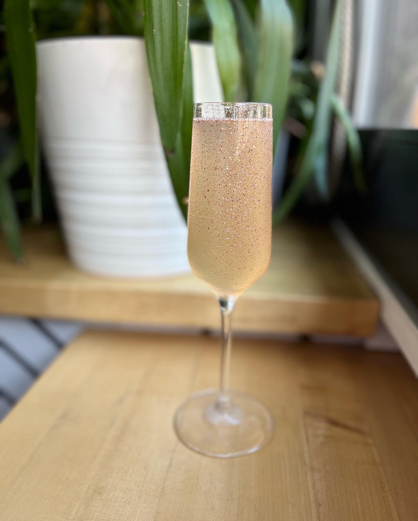 NEW FEATURE OF THE MONTH: Guns N Ros&eacute;. This week we turned 3yrs old! We felt like this drink perfectly encapsulates that celebration as well as our identity. We&rsquo;re funky, adventurous, and a lil snazzy just like this drink. Based with pea