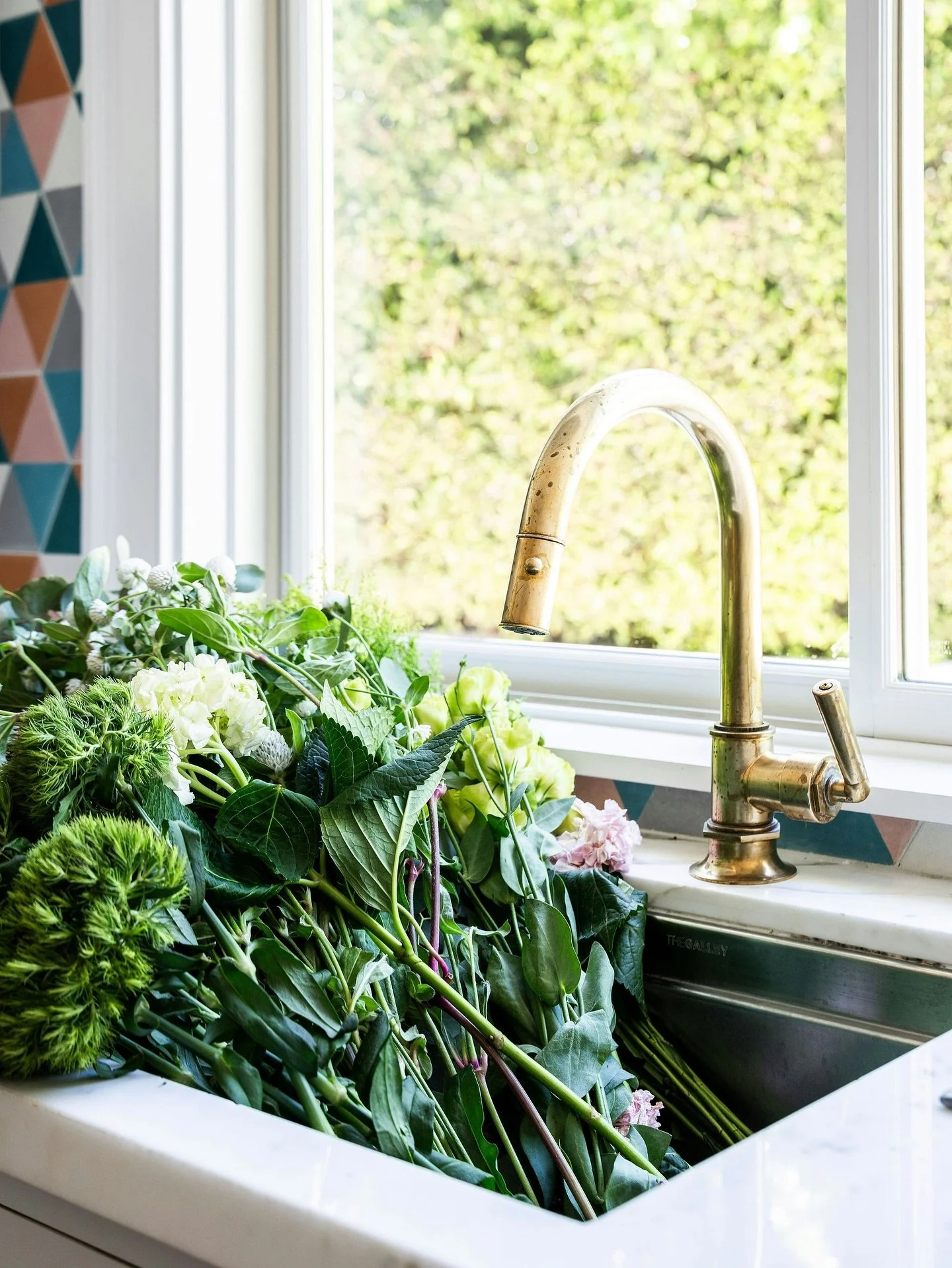 A quiet moment at Lower Mandeville. We can&rsquo;t get enough of the morning light, fresh blooms, and the kind of calm that makes a house feel like home. 

Visit this weekend to see how special 13167 Boca De Canon really is. I&rsquo;ll be there this 