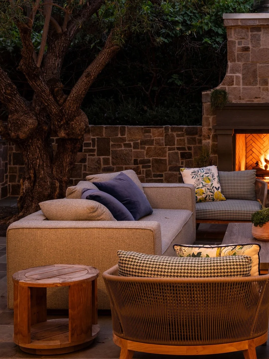 We&rsquo;ve found the perfect place to unwind by the fire at Lower Mandeville. 

Come see it in person tomorrow from 11AM-2PM. xx