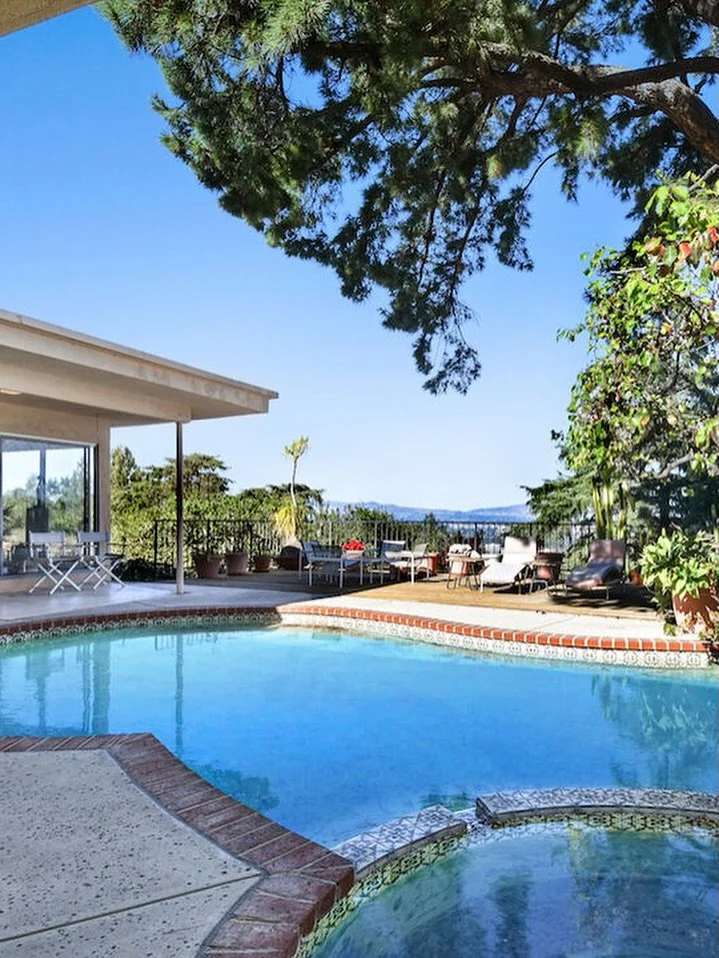 Just Closed | Alginet Drive in Encino

A new chapter begins in Encino. So happy for our clients and longtime friends who just closed on this classic mid-century gem. With plans to thoughtfully restore its original architecture, this one&rsquo;s going