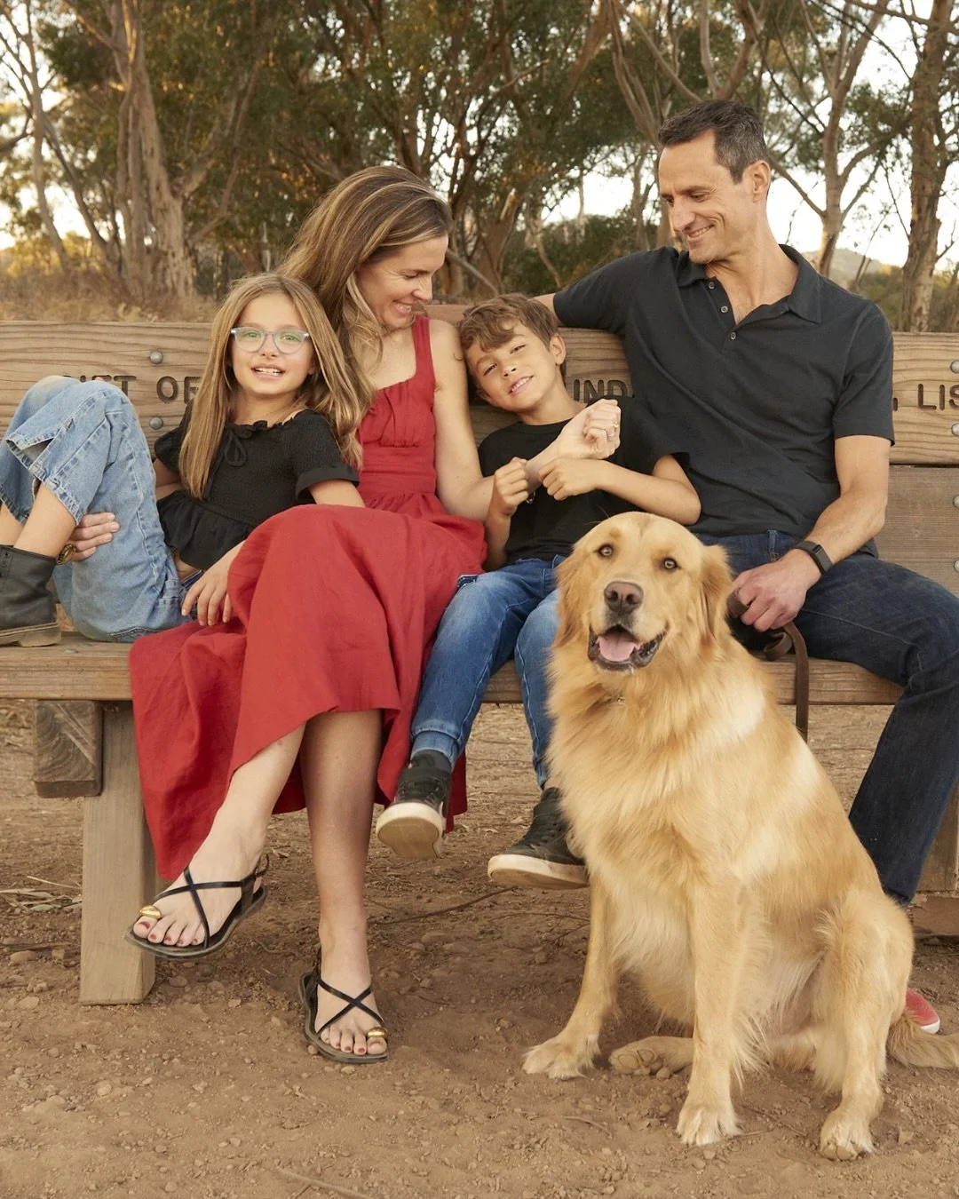 TARA&rsquo;S HOLIDAY FAVORITES | HOLIDAY VIBES

The little things that make the season feel special. Ornaments, wrapping, and moments that bring a bit of joy to your week.

Our family photo by @gracekielphoto