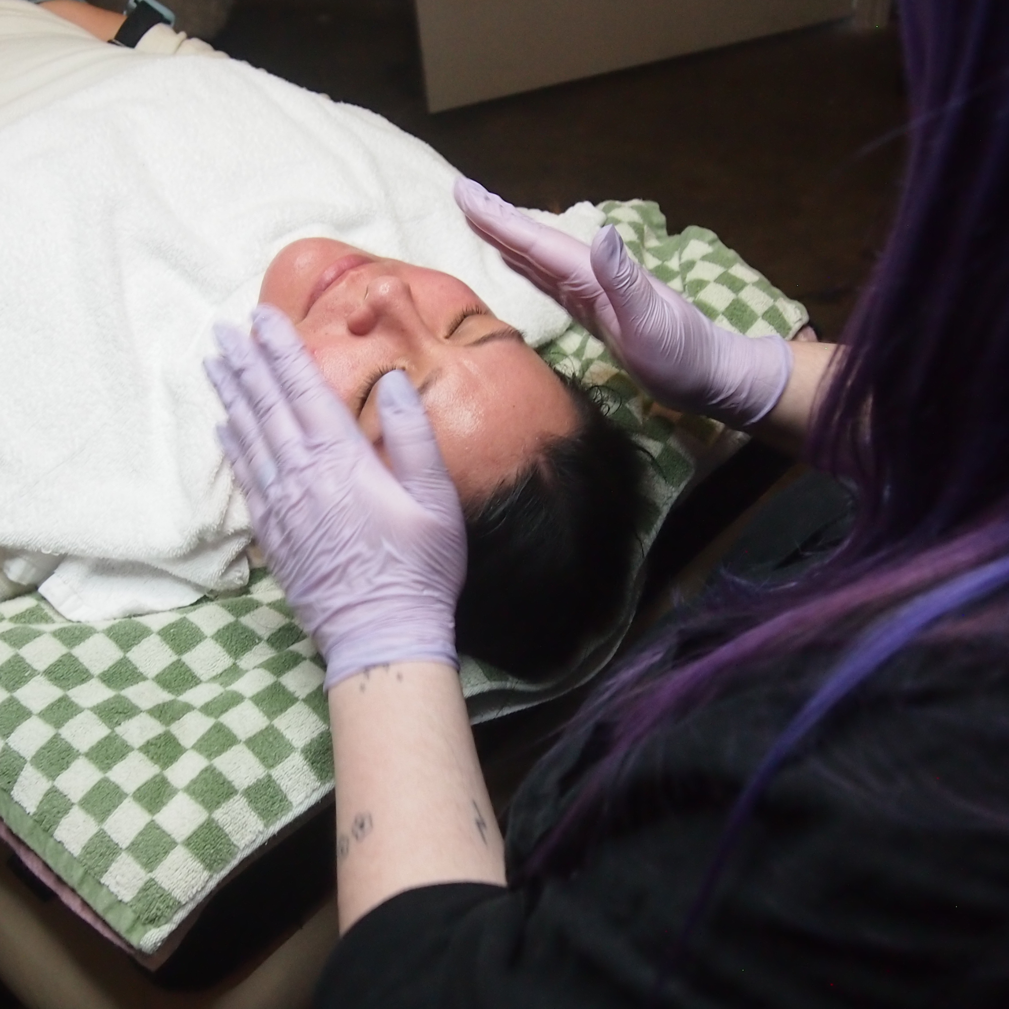 Why Some Brow Services Damage Your Skin Over Time..