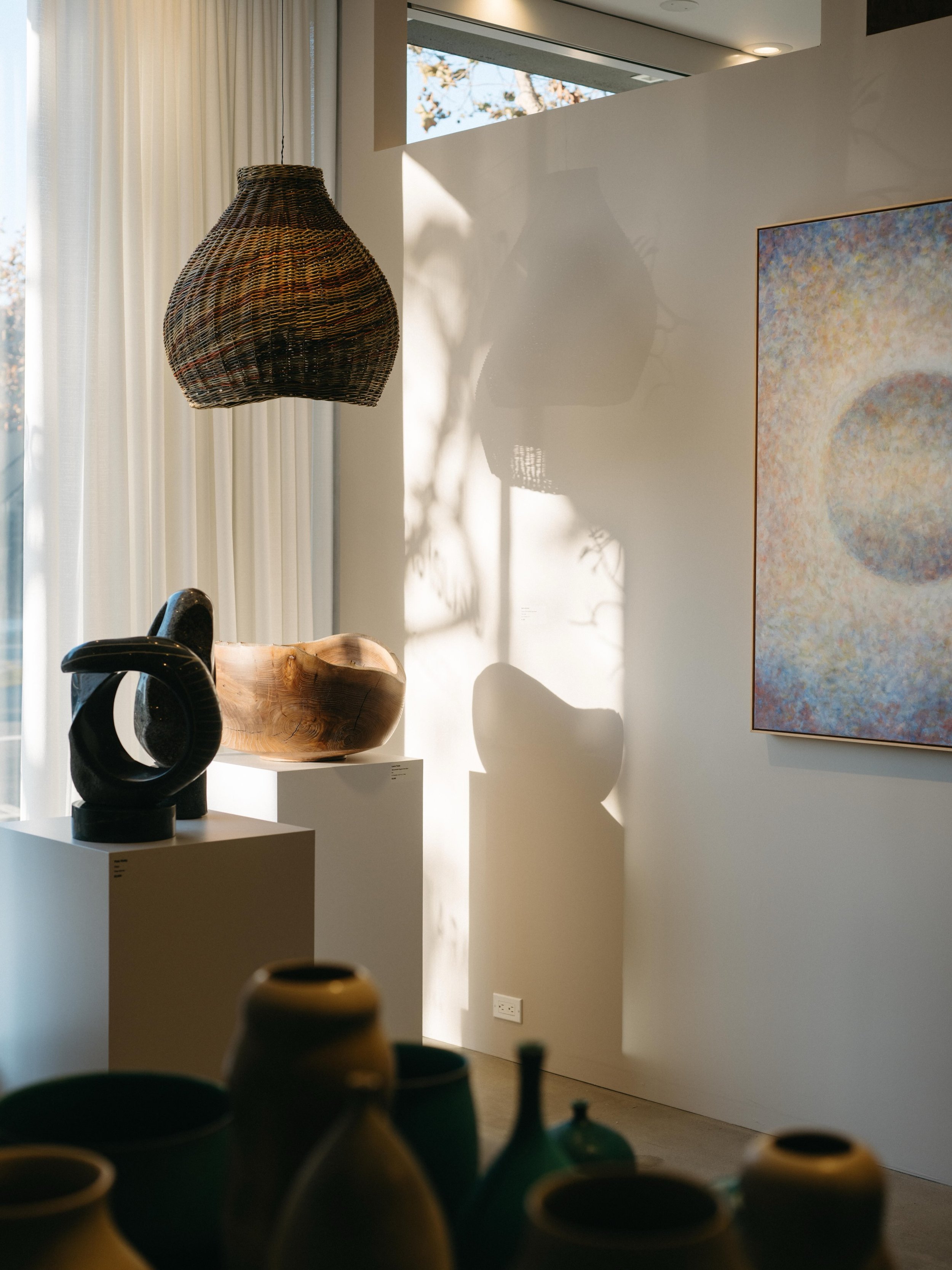 Our collaborative show @timclarkedesign in Santa Monica is stunning!

My Elm Bowl in such good company:

woven willow pendant lampshade  @swamp.sticks 

painting and ceramics @chandelle.anderson.ceramics 

stone carvings by Pete Welty