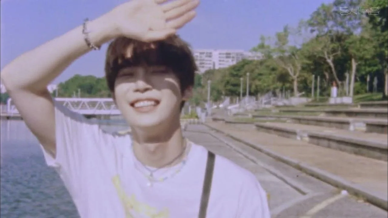 DOYOUNG (NCT) '동시녹음 (SOUND OF MEMORIES)' Mid-form Film Series