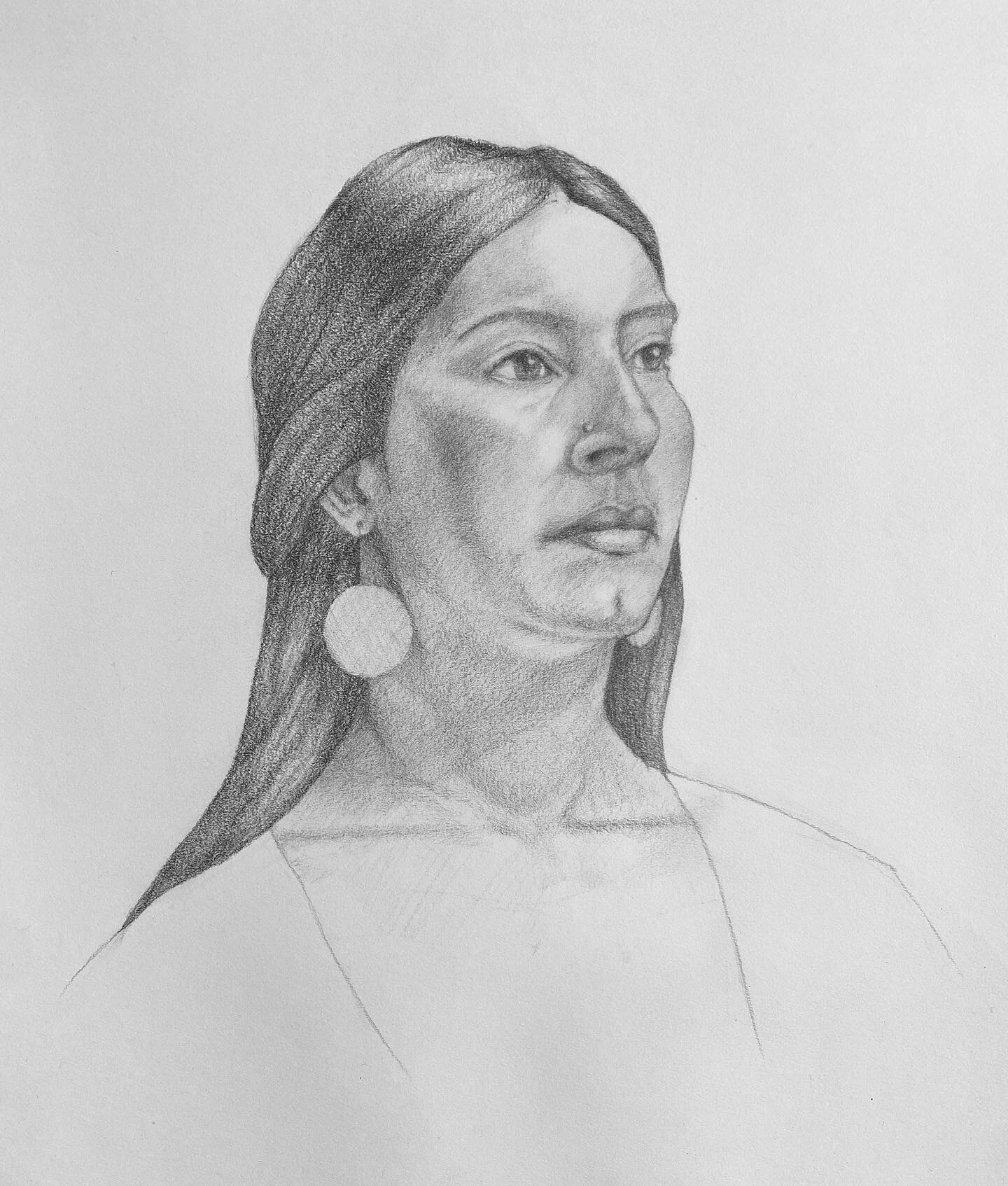 Pencil portrait from a course I took in Santa Fe last year. I&rsquo;ll be back in New Mexico until May to learn some more ✨we will temporarily pause taking on new custom projects, but will continue processing orders placed online 🤍
-
#xitlallimade #