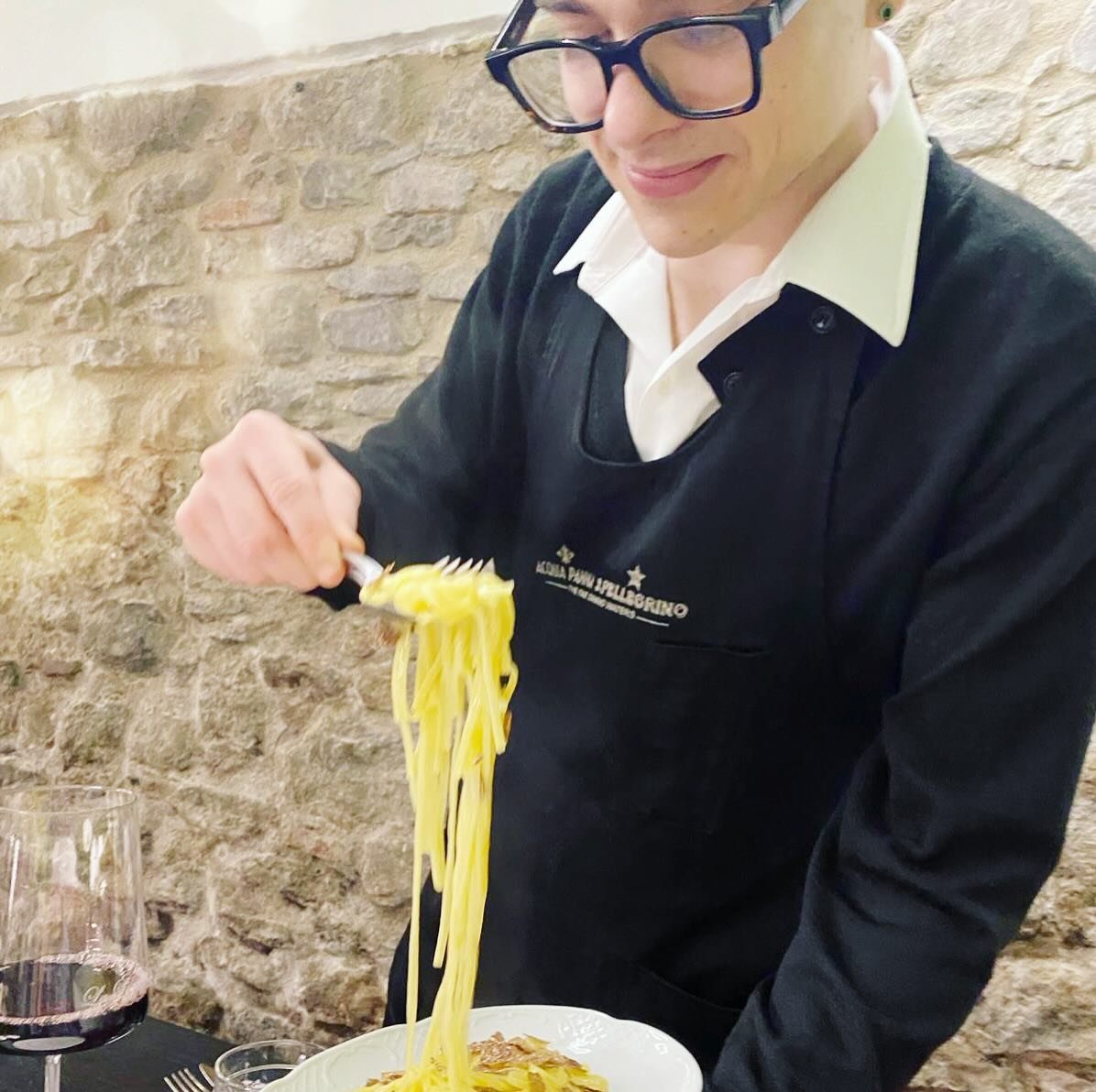 What&rsquo;s not to love about Italy and white truffles! At La Loggetta in Cortona. @la_loggetta_cortona 

+
I am Sally Uhlmann. My passion for cooking led me to publish my first memoir-style cookbook, released when I moved to Europe. I love to trave