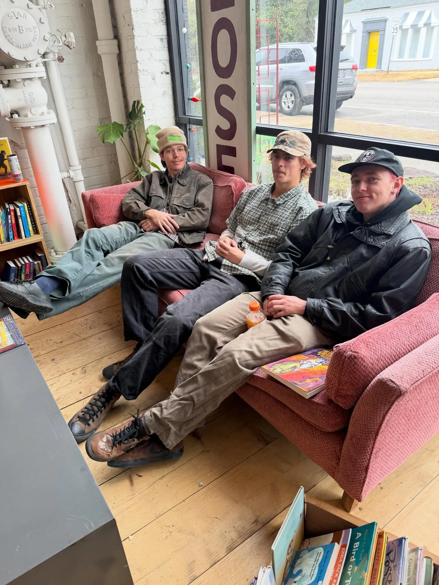 Shaping up to be a good day to hang out with your pals at the shop. Here til 6 friends.