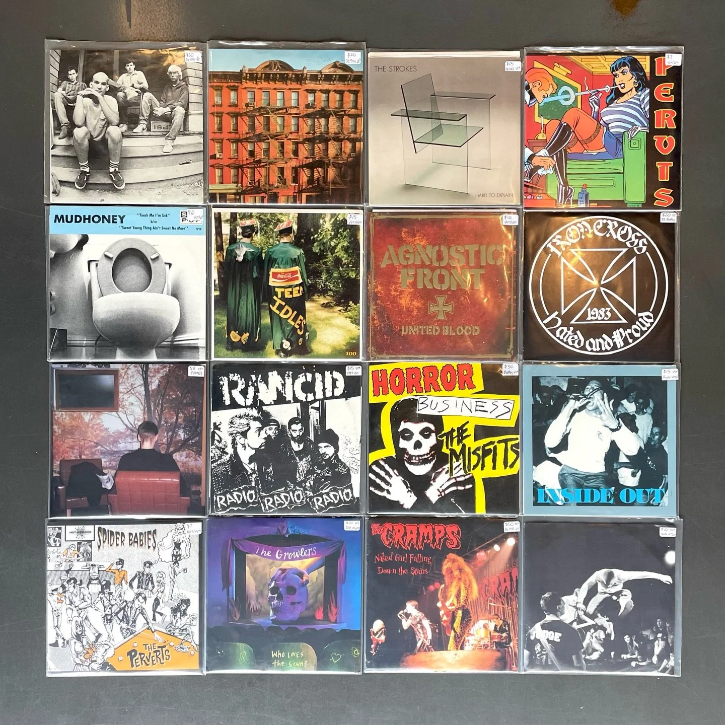 Very cool collection of punk, hardcore, and indie rock 7 inches hitting the floor today. Lots of 1st pressings in this mix 👀. See you soon friends!