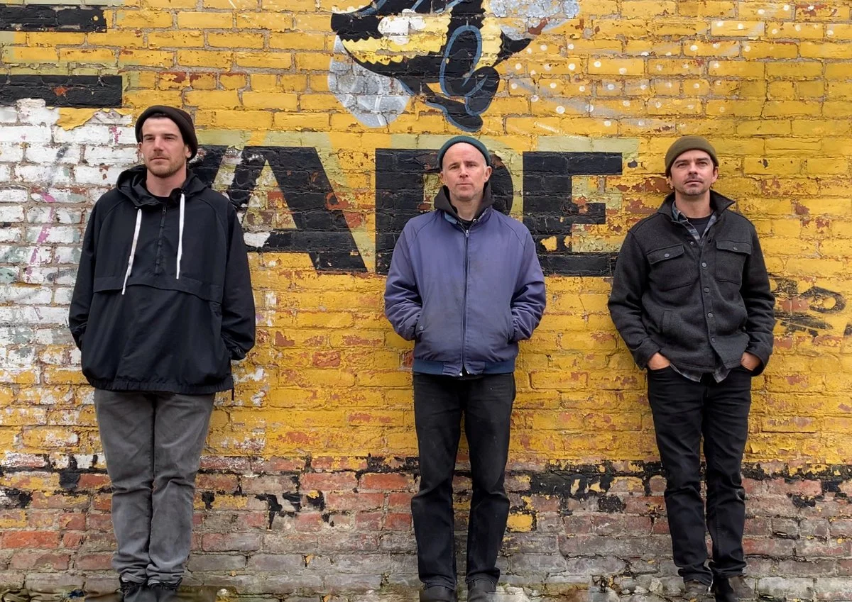 Vulture Feather w/ Idol Talk and Ribs