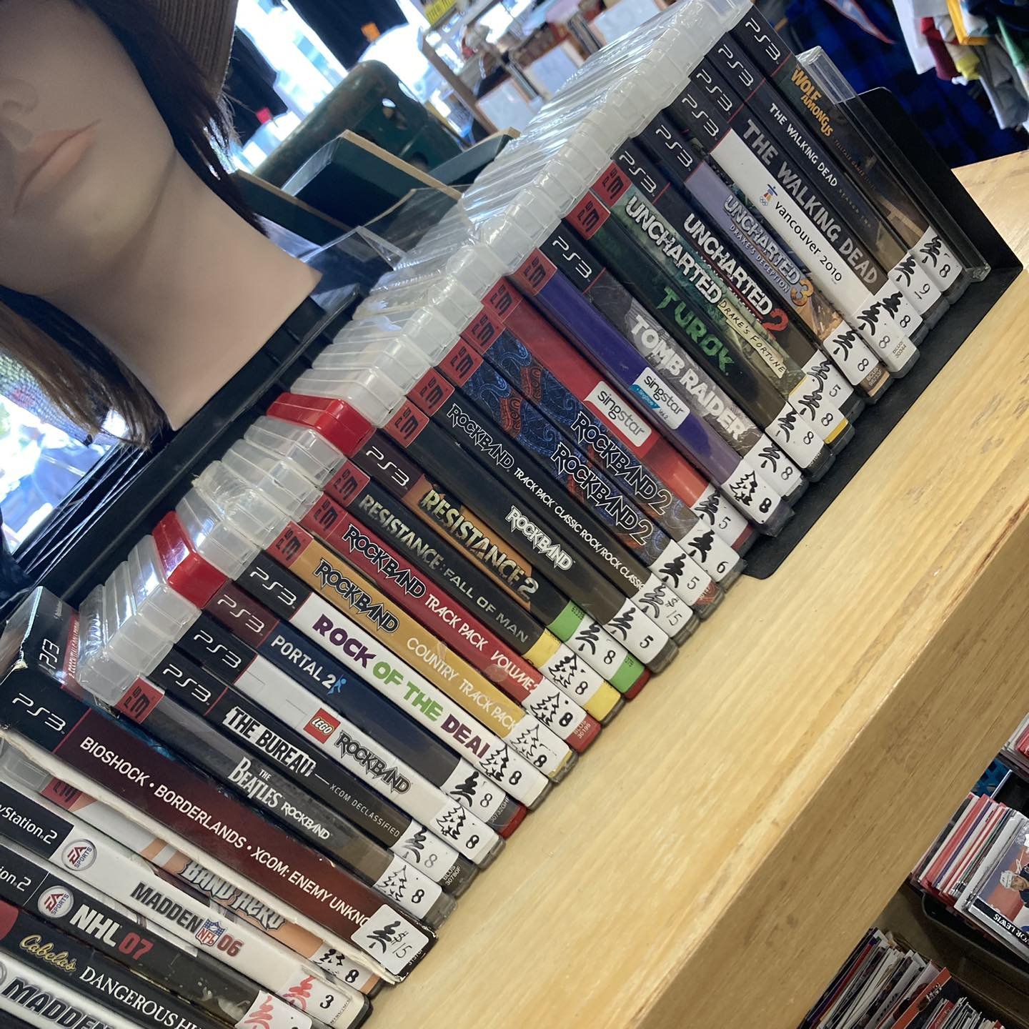 Added more than a few ps3 games to the selection today. A lot of Rock Band titles.

More to go out soon as well

🌲

#secondhand #thrift #thriftshopfinds #thriftshop #thriftstore #shoplocal #ShopSmall #niagarafalls