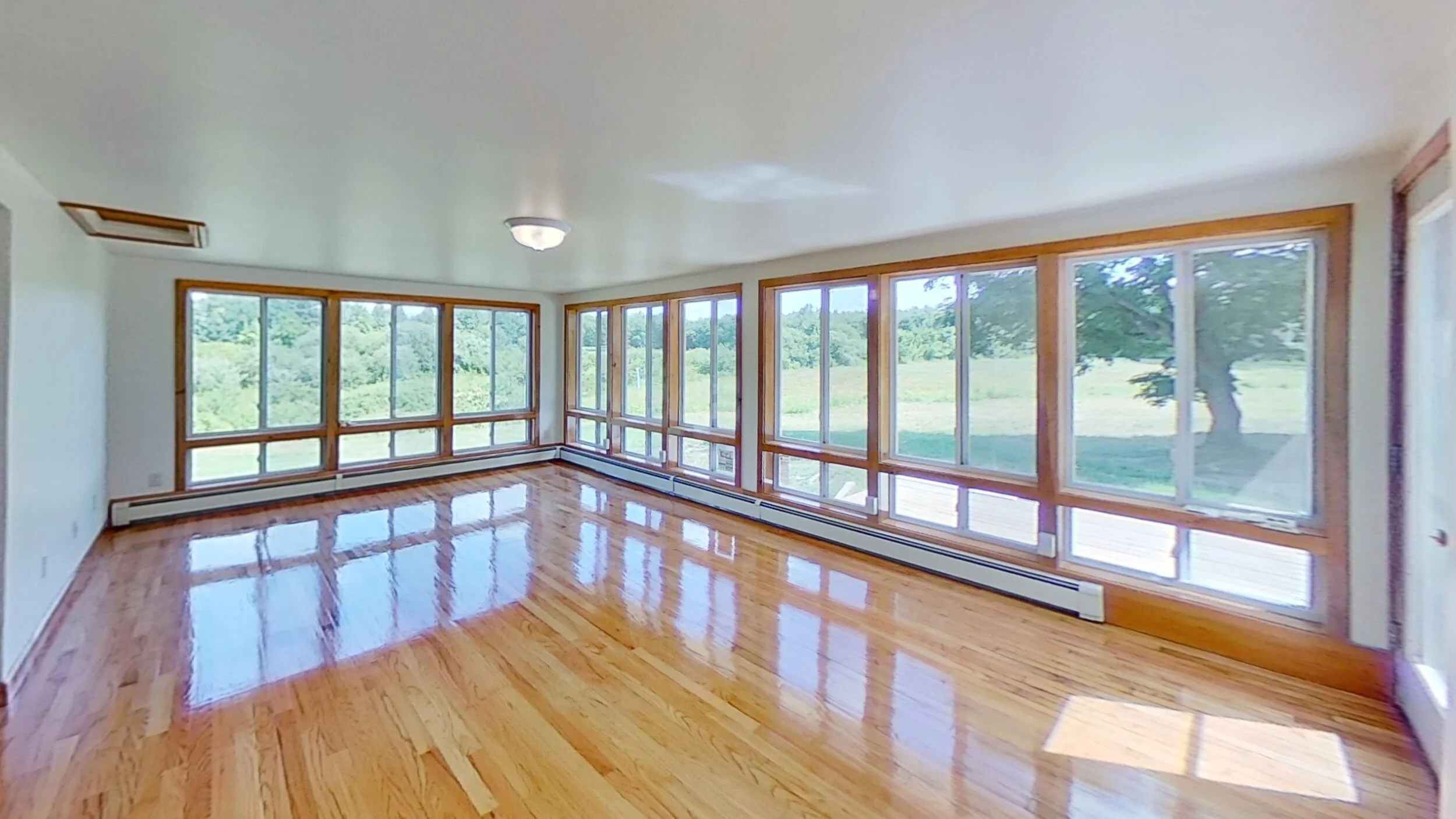 127 Potwine Ln, Amherst