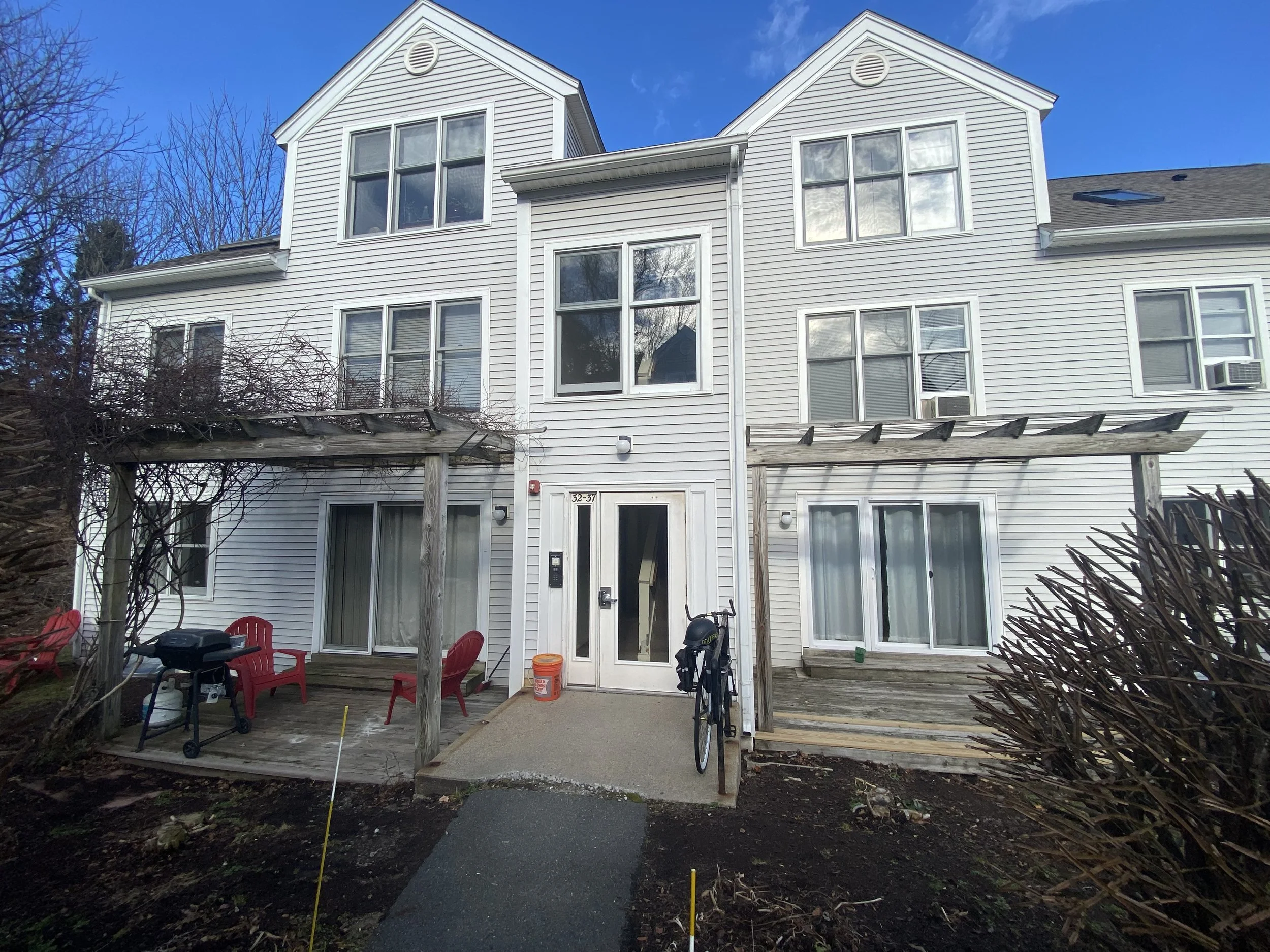 36 Salem Pl, Amherst