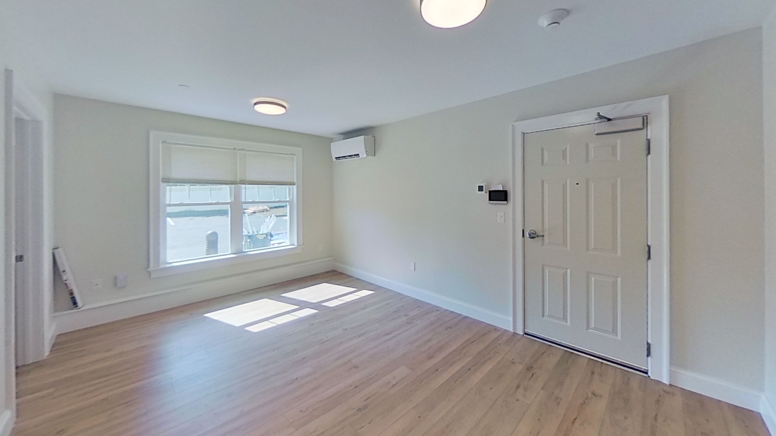 CRt5a2F2M5P-Unfurnished.jpg