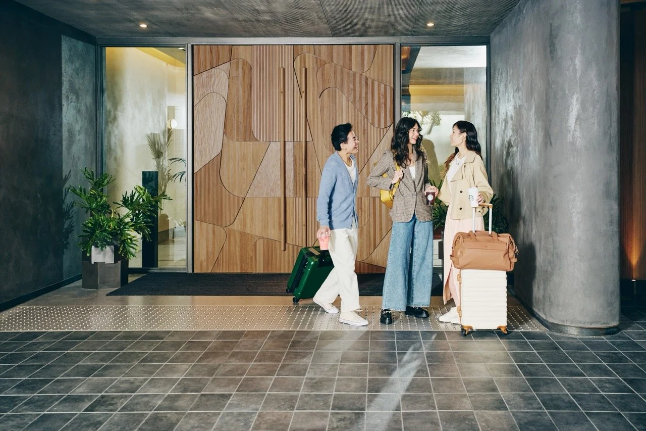 Bestie_Rendezvous_10802 Large.jpeg