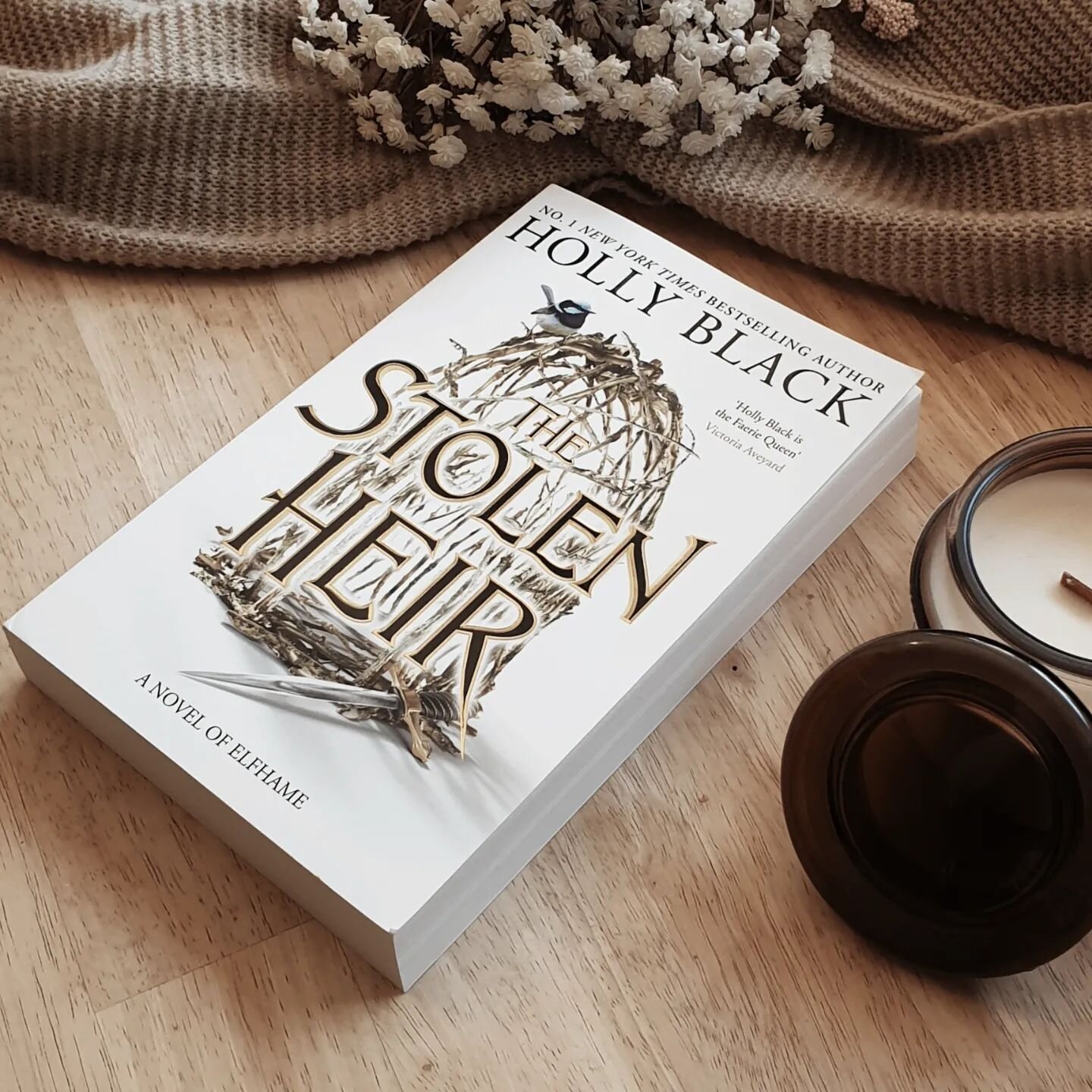 Happy Saturday, everyone! What are you reading this weekend? 📚

I finished THE STOLEN HEIR last night and absolutely loved it - then raged a bit when I realised the sequel isn't out until February next year 😭

We've been back home for a week now, b