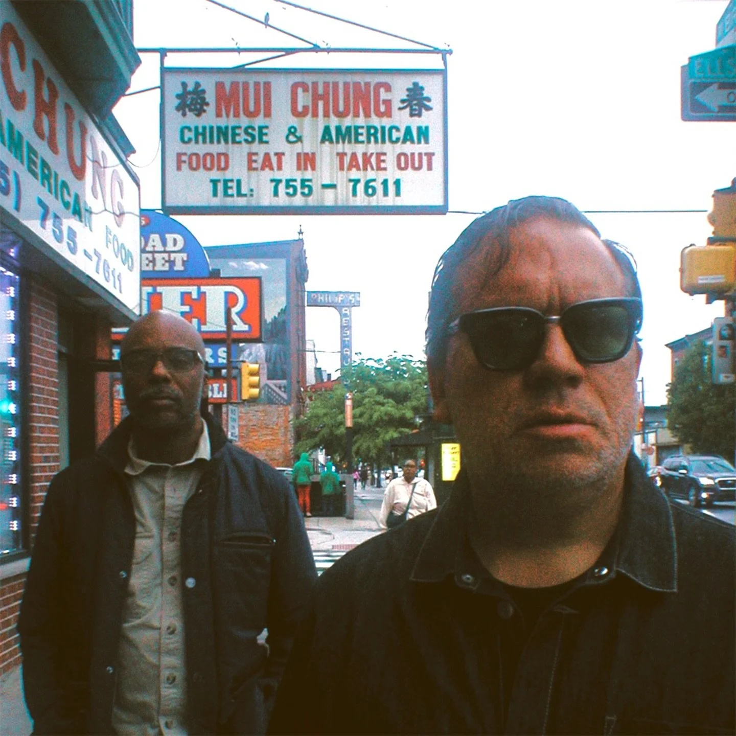 IARC0101 𝐂𝐡𝐢𝐜𝐚𝐠𝐨 𝐔𝐧𝐝𝐞𝐫𝐠𝐫𝐨𝐮𝐧𝐝 𝐃𝐮𝐨 - 𝐇𝐲𝐩𝐞𝐫𝐠𝐥𝐲𝐩𝐡
released August 15, 2025

&ldquo;...it&rsquo;s deep and real&hellip; Chicago Underground Duo only gets richer.&rdquo; - The Quietus

&ldquo;Hyperglyph demonstrates that Tayl