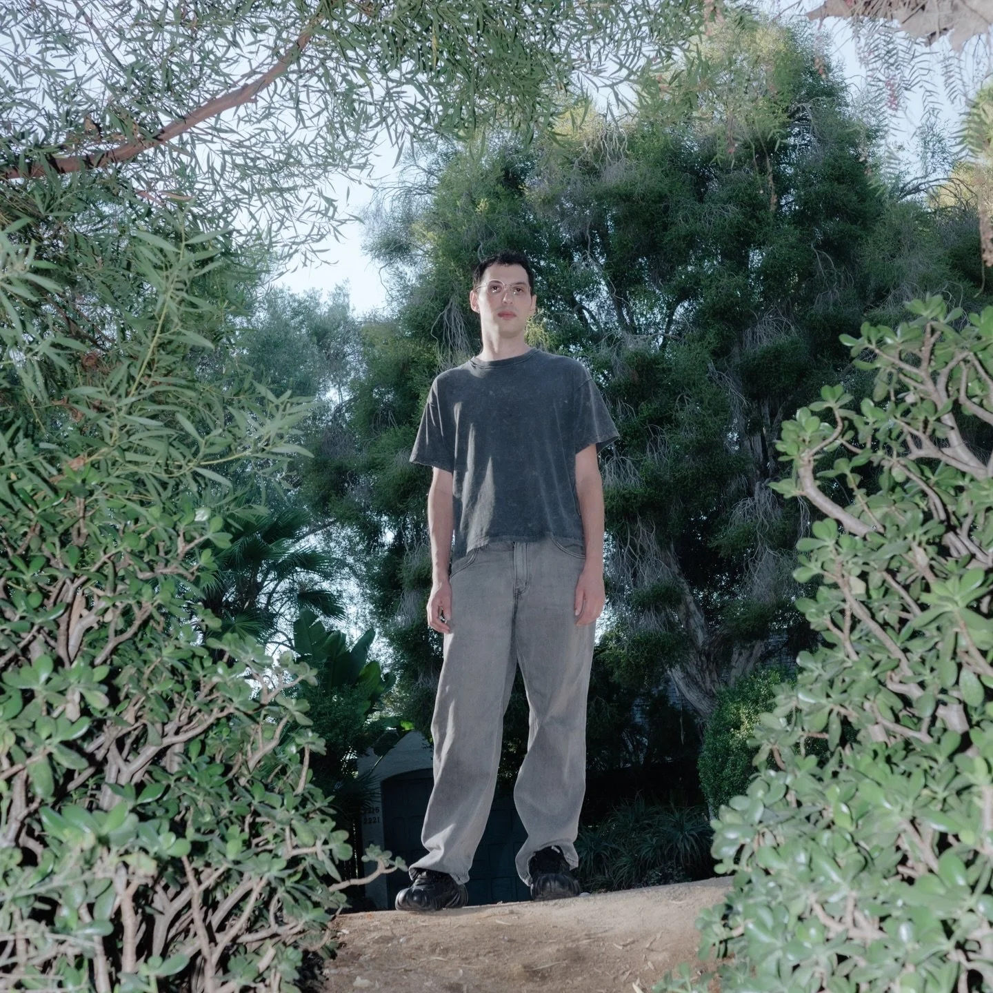 𝗢𝗨𝗧 𝗧𝗢𝗗𝗔𝗬 in full on all digital music platforms: @gregoryuhlmann &lsquo;s 𝐄𝐱𝐭𝐫𝐚 𝐒𝐭𝐚𝐫𝐬, a &ldquo;restlessly inquisitive 14 track playground&rdquo; ( says @currincy via @pitchfork ). Link to listen in bio .. ✨✨🐌

(( Photo: @jokimbo 