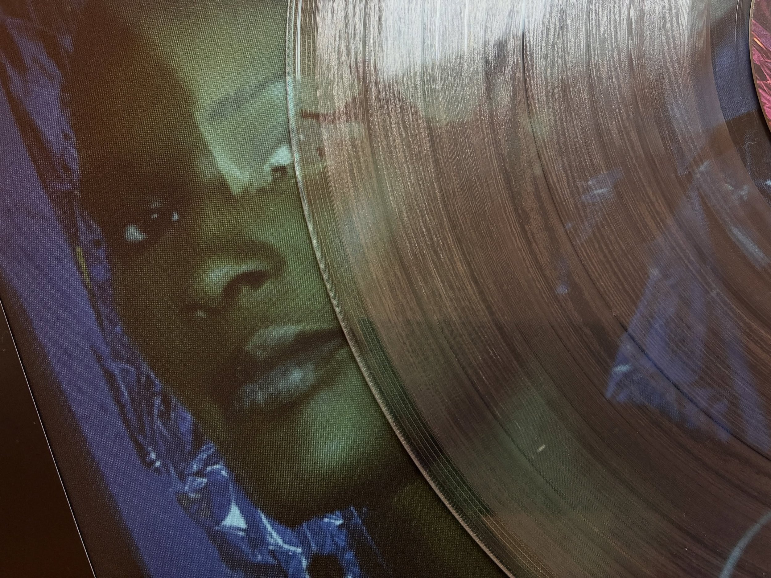 IARC0114 𝐦𝐞𝐠𝐢𝐚𝐩𝐚 - 𝐈𝐧𝐭𝐞𝐧𝐭𝐢𝐨𝐧𝐬
LP, DD out September 25th, 2026

Intentions is a collection of music birthed by @megiapa during her time in Chicago (initiated in part by a grant from the city&rsquo;s Department of Cultural Affairs and 