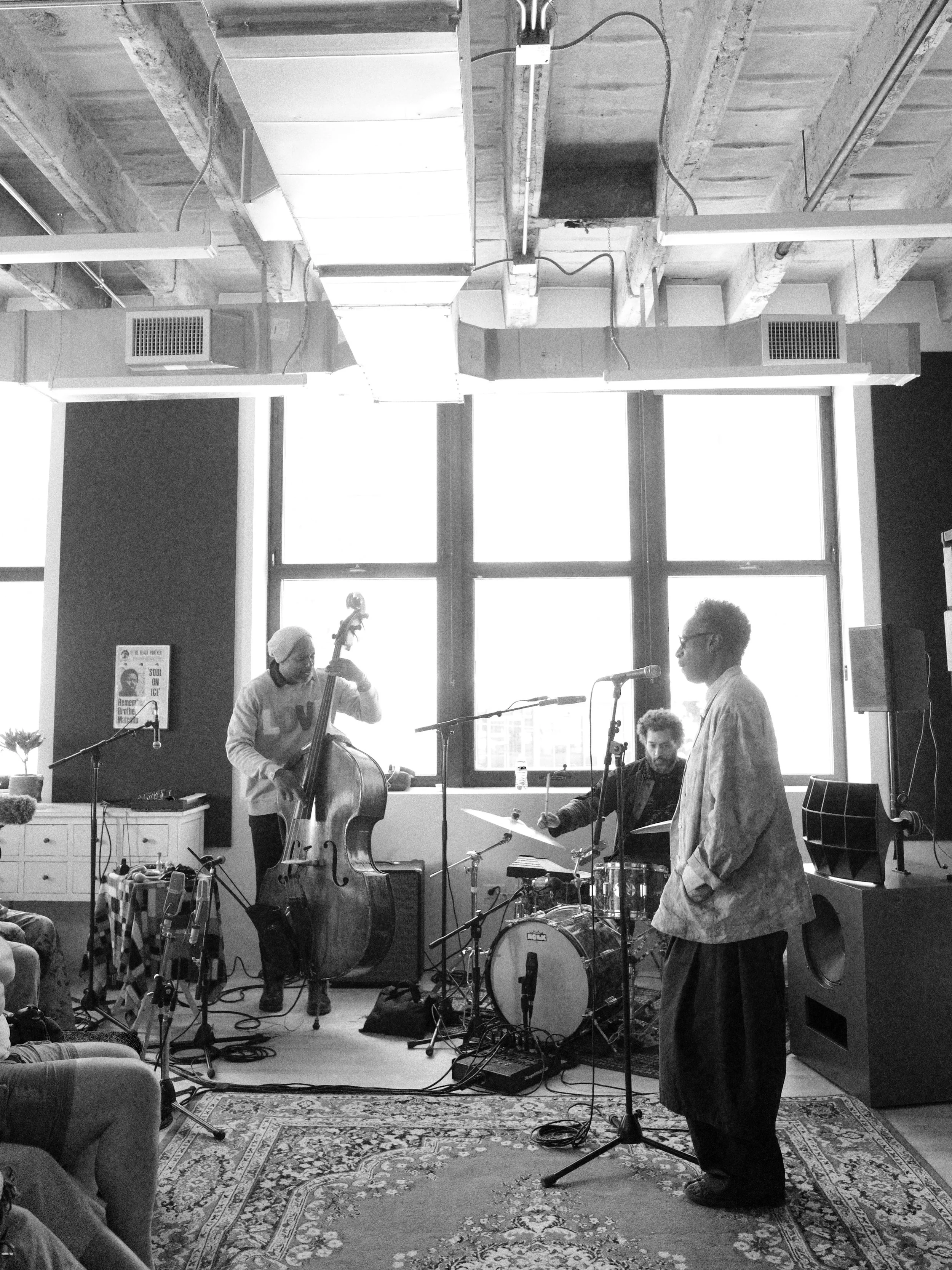 @saulwilliams @makayamccraven @juniuspaulmusic playing together for the Leap Life listening event at IARC HQ, @rebuild_foundation The Land School ❤️&zwj;🔥✨