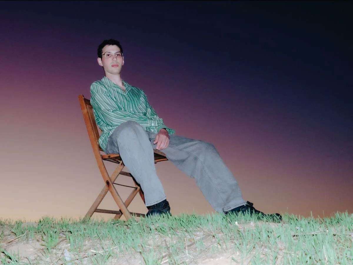 New Gregory Uhlmann single "Burnt Toast" out now // EXTRA STARS out LP/CD/DD March 6th