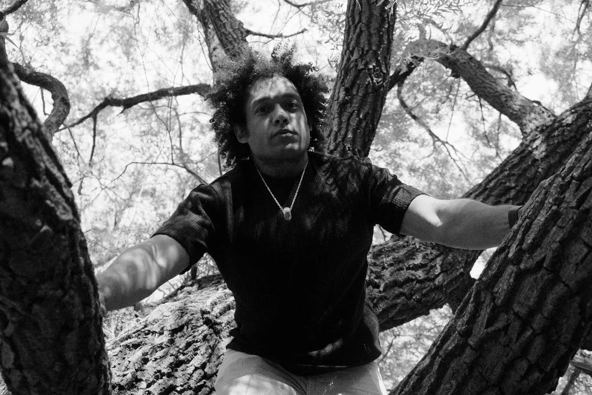 MAKAYA MCCRAVEN marks OFF THE RECORD one-year anniversary w/ digital release feat. new bonus track // US shows start November 13