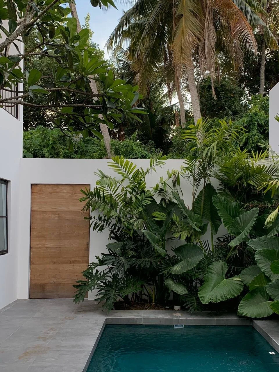 4. courtyard.jpeg