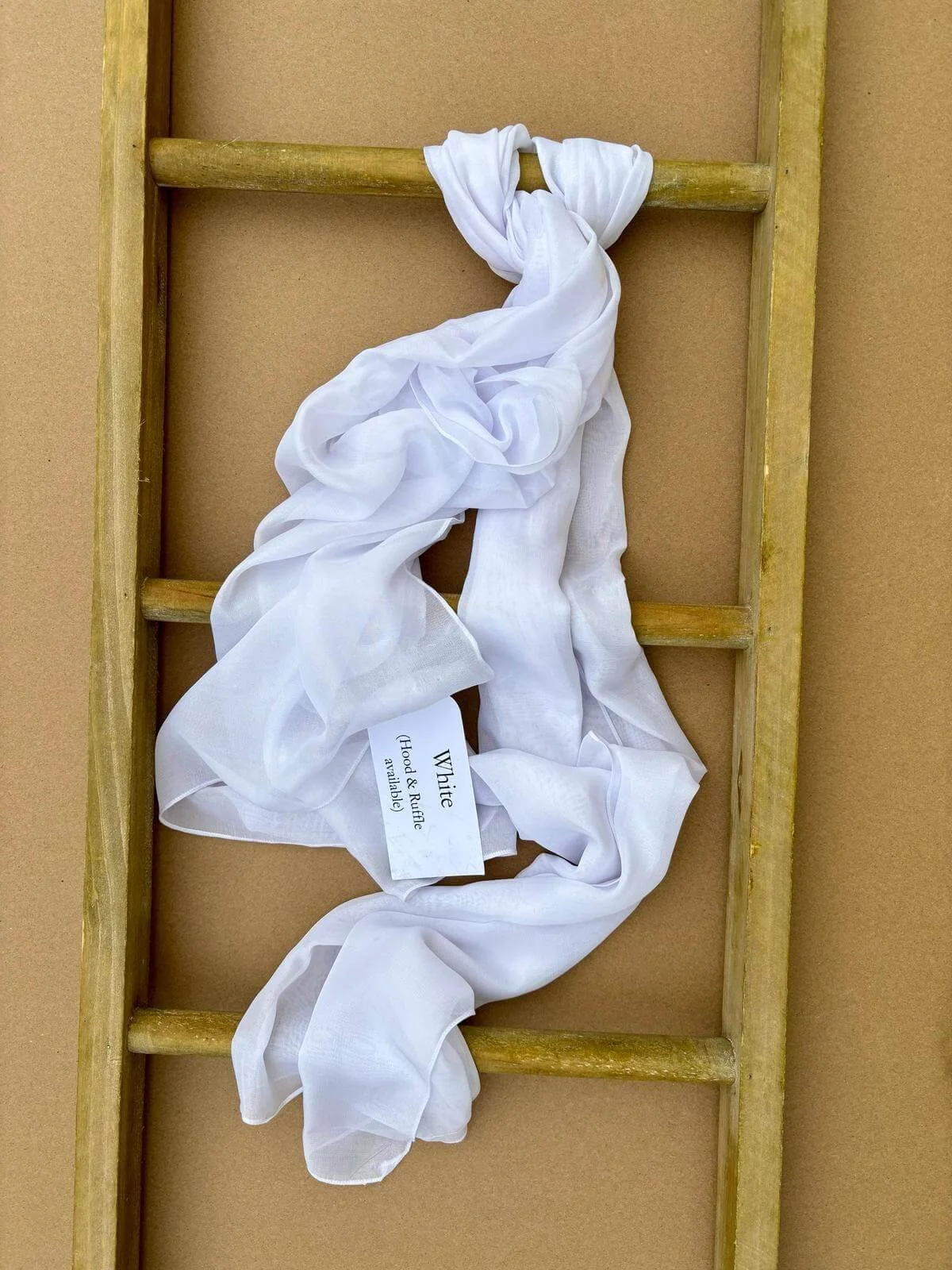 White_chiffon_chair_sash.jpg