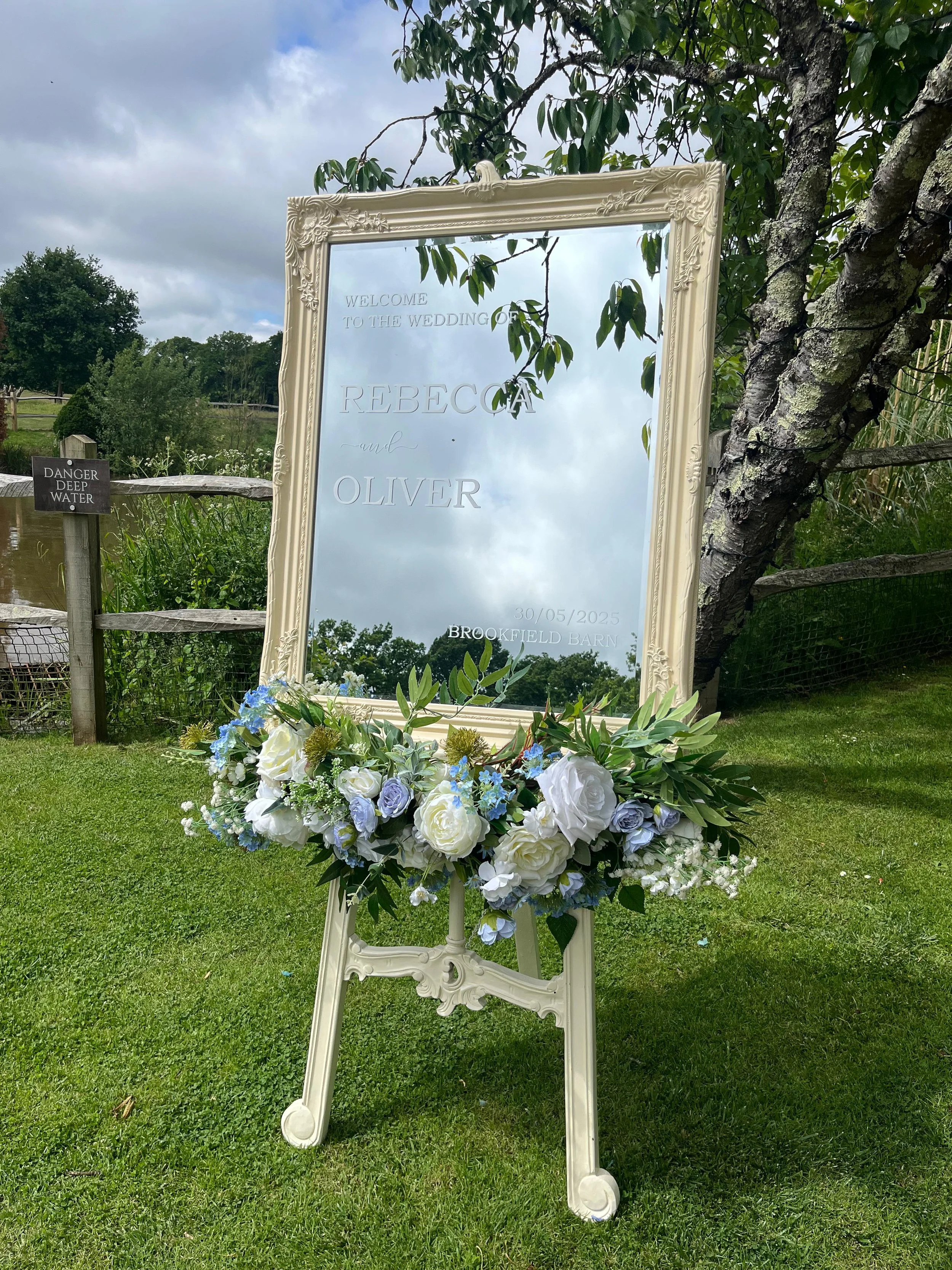 Personalised_welcome_mirror_sign_wedding_event_sussex (4).jpg