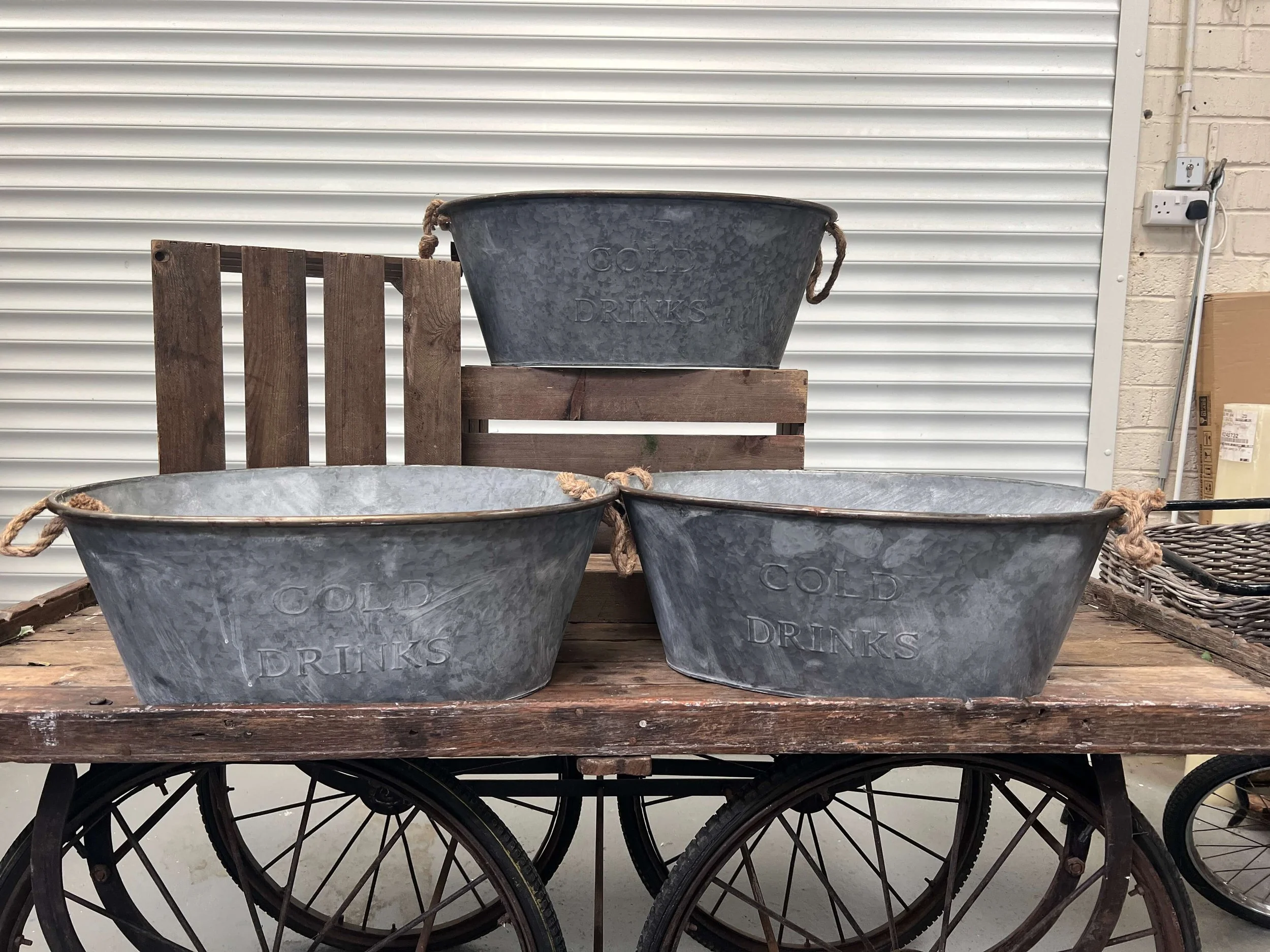 metal drinks bucket hire