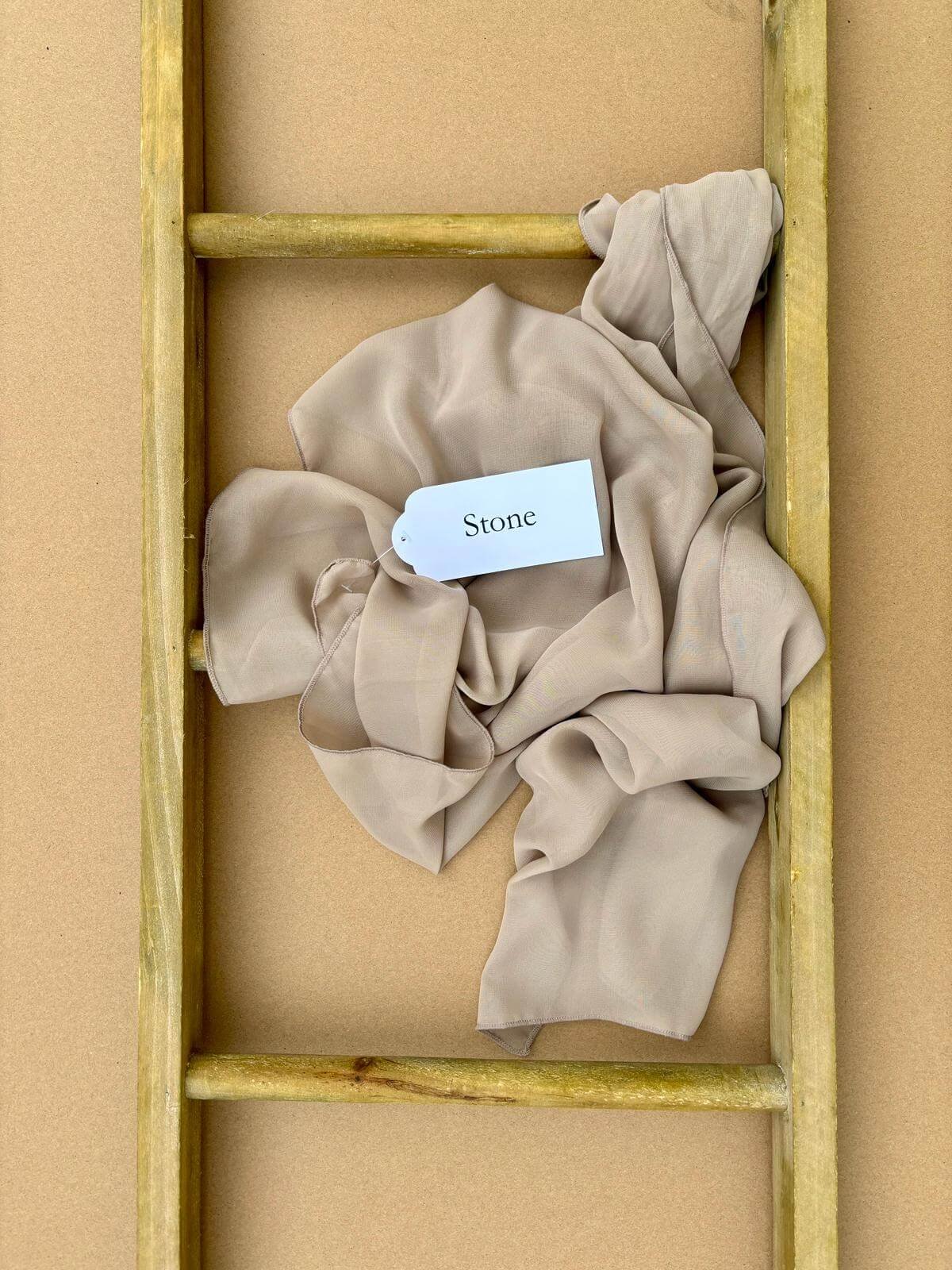 Stone_chiffon_chair_sash.jpg