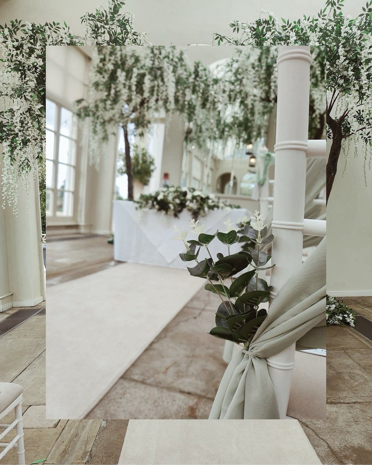 A serene setting @buxtedparkhotel, styled with soft greens and delicate eucalyptus sprigs adorning the aisle. Lush wisteria trees frame the couple, creating a romantic focal point for a timeless &lsquo;I do&rsquo; moment.

Ready to get inspired? 

Bo