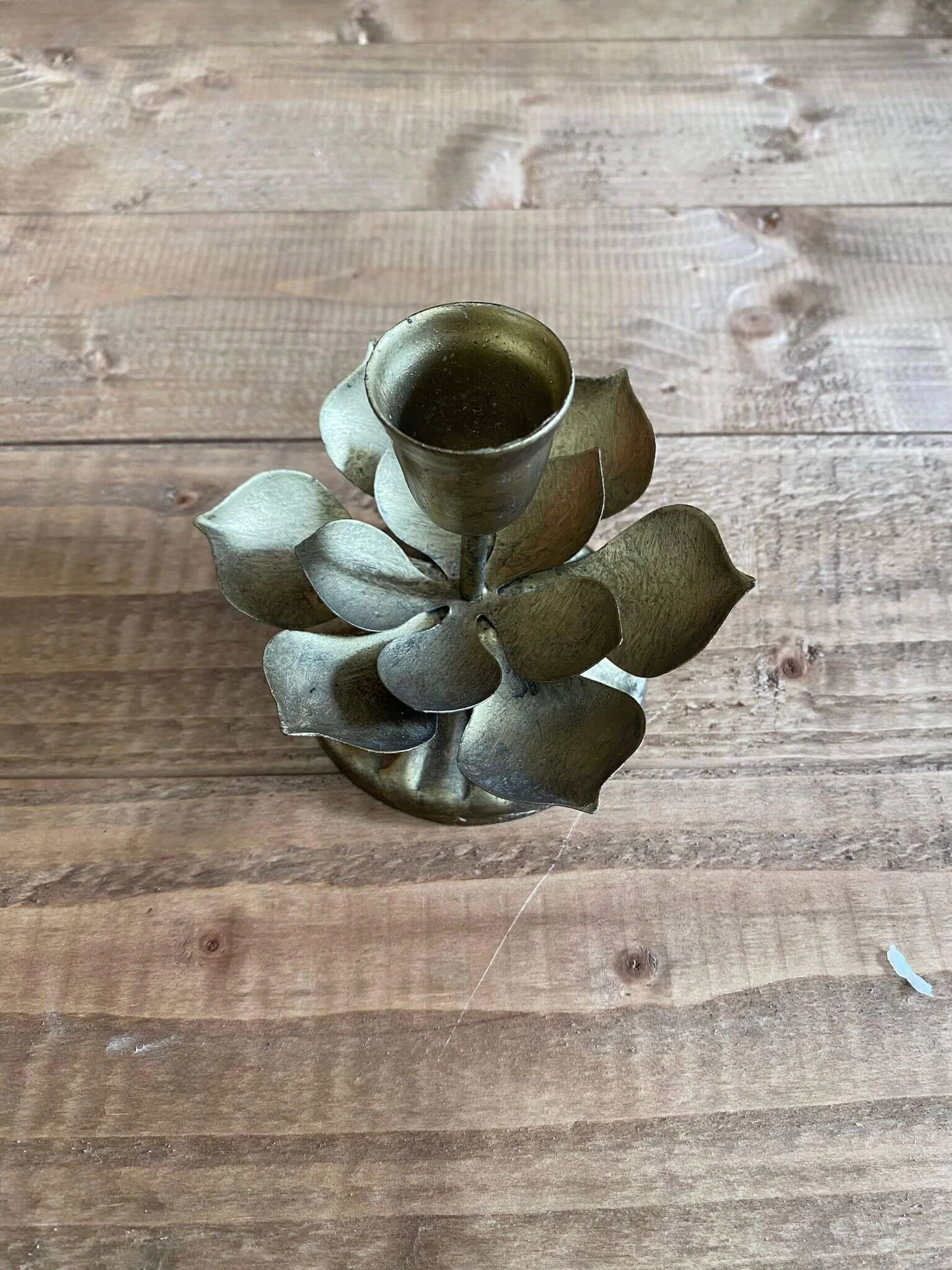 Lotus Flower Candlestick Holder - 10x9x8.5cm — Default — L2.2