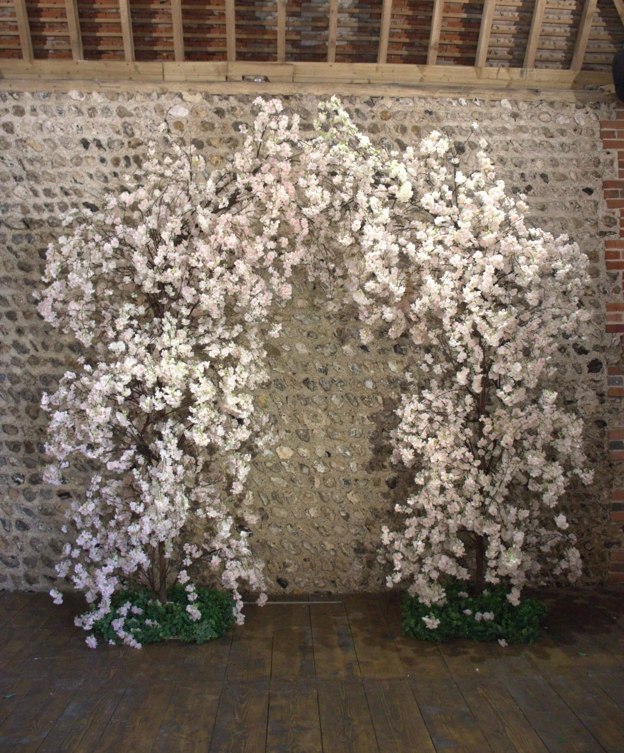 Branch Arch - Hanging Blossom (Pale Pink) 310cm x 270cm