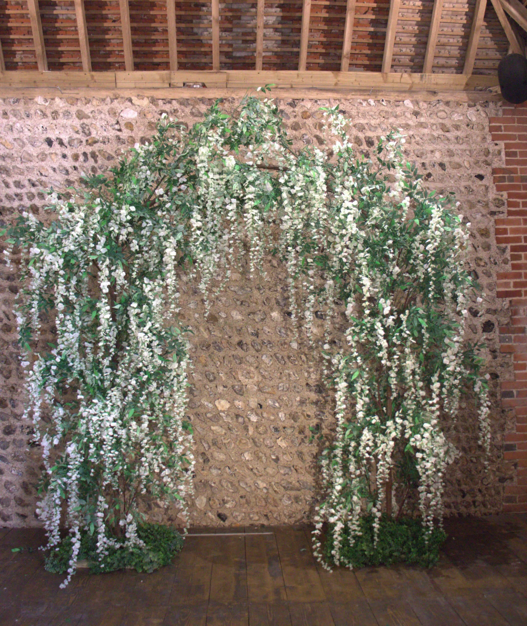 Branch Arch - Wisteria 310cm x 270cm