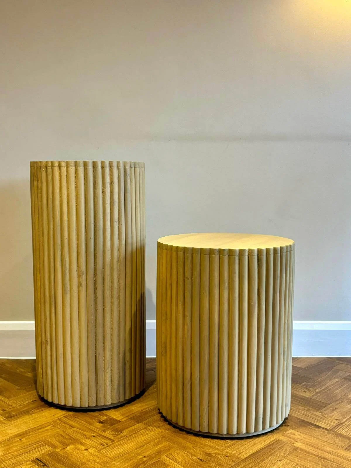Ridged Plinth Natural - Medium 52cm x 40cm