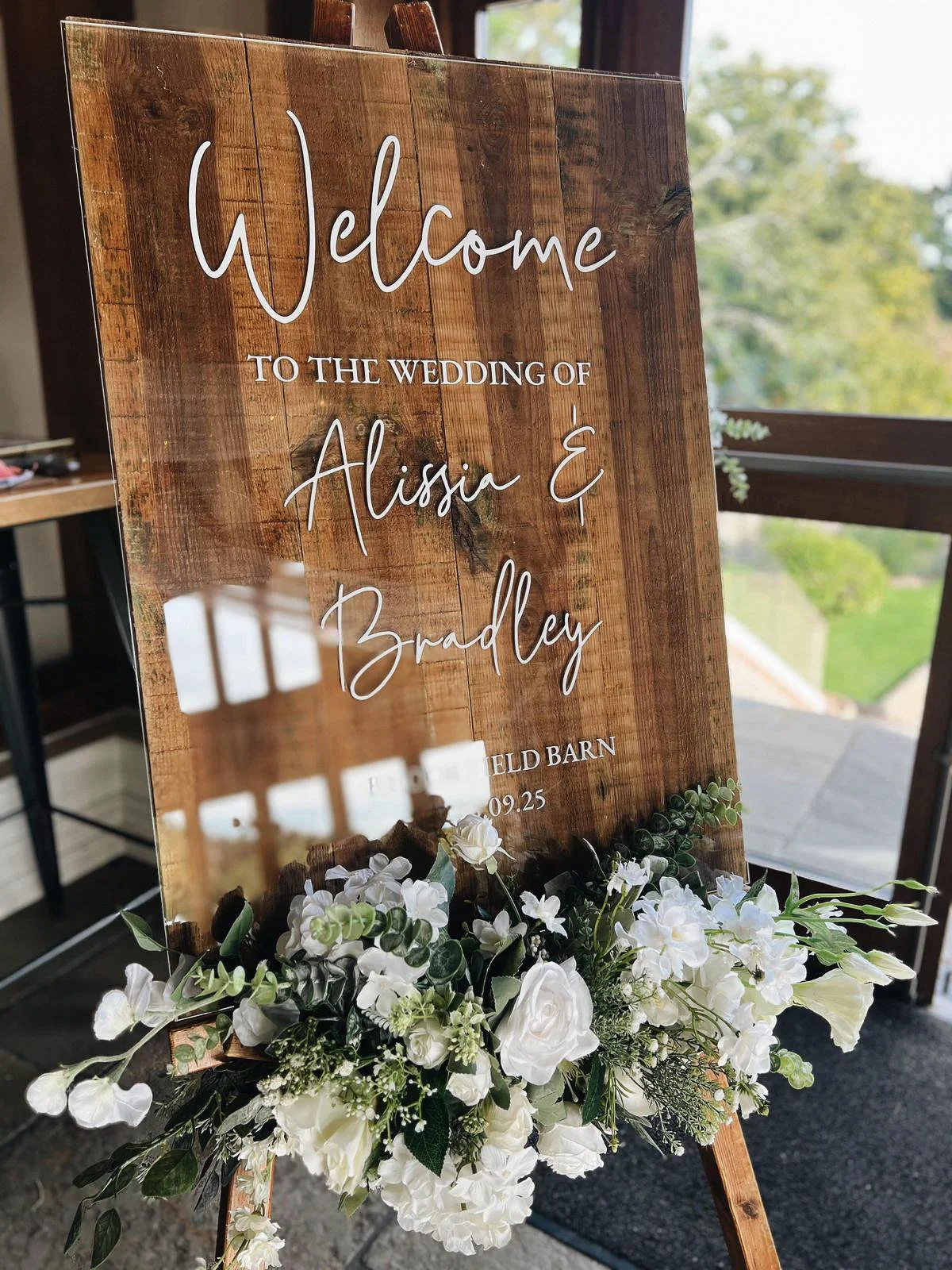 rustic welcome sign.jpg