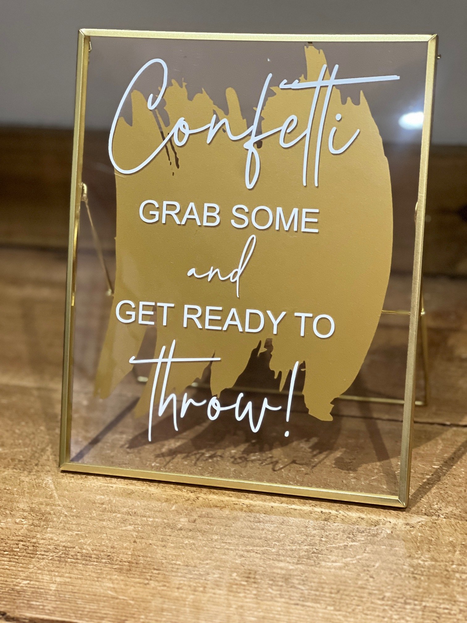 Confetti sign - Gold.jpg
