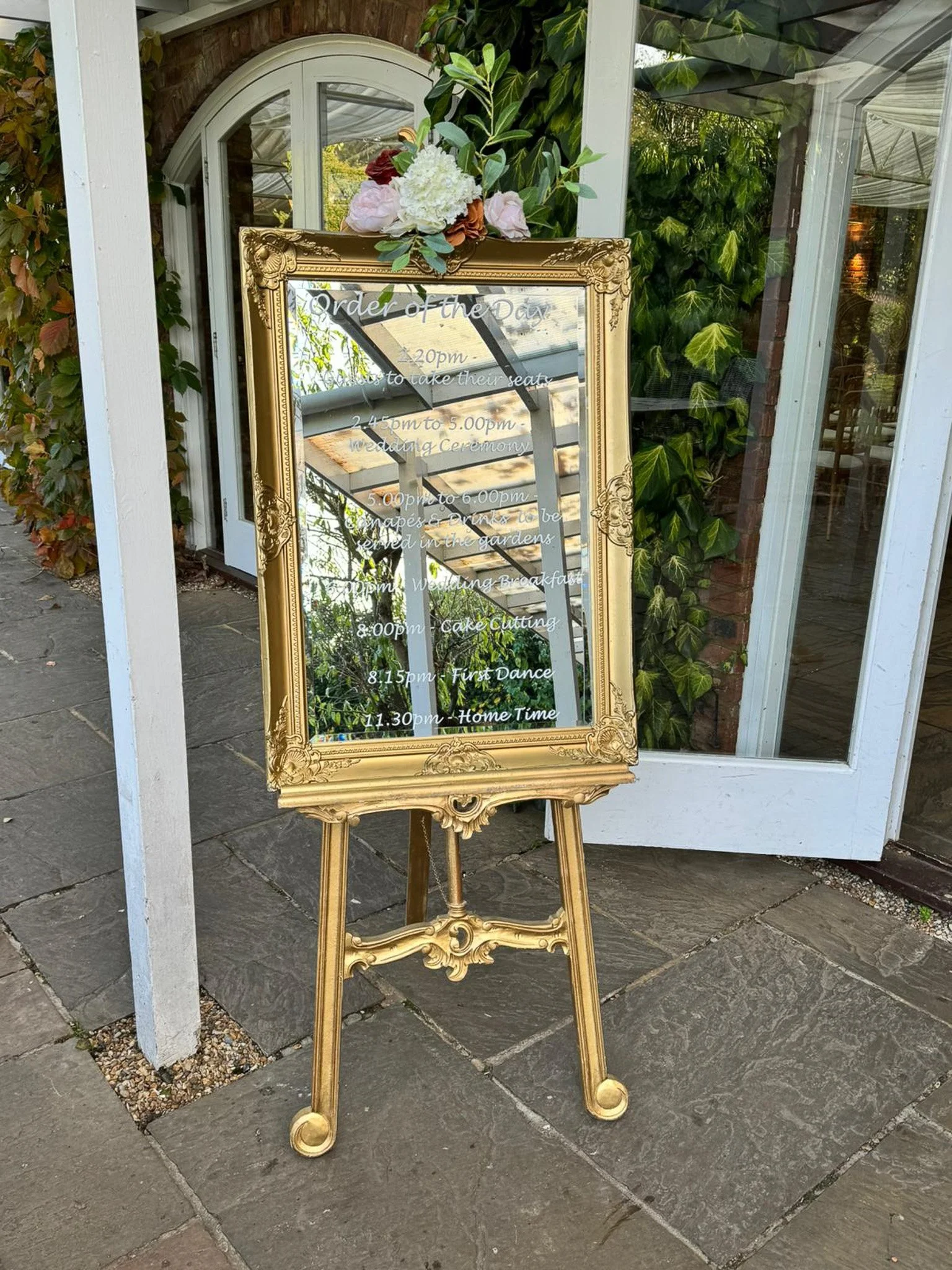 Wedding easel hire for table plans, welcome signs and event signage, available in various colours and styles.