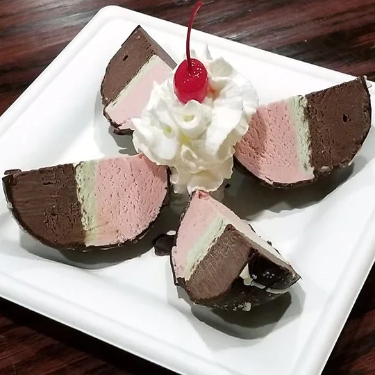 Spumoni Bomba